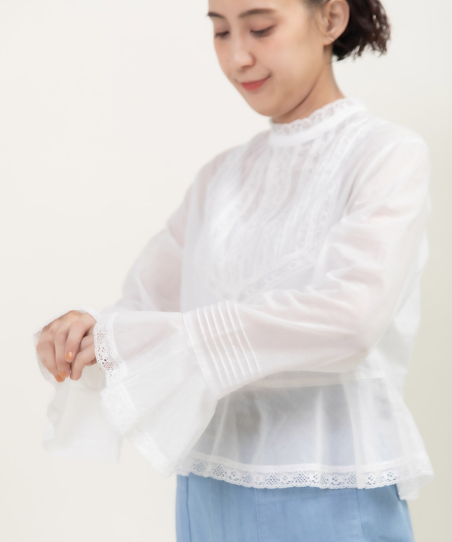 80ボイルレース ピンタックスタンドカラーブラウス