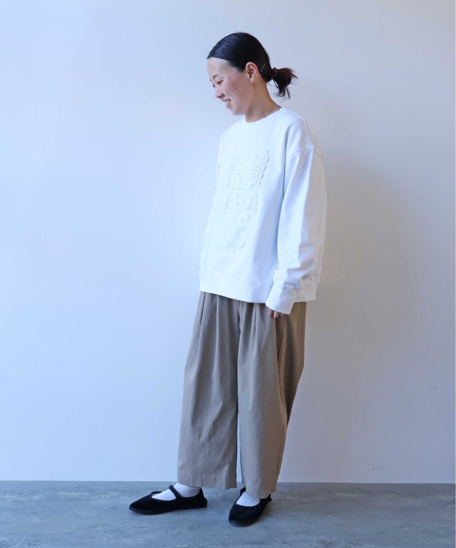 AMBIDEX Store △コットン裏毛レースプルオーバー(F クロ): yuni