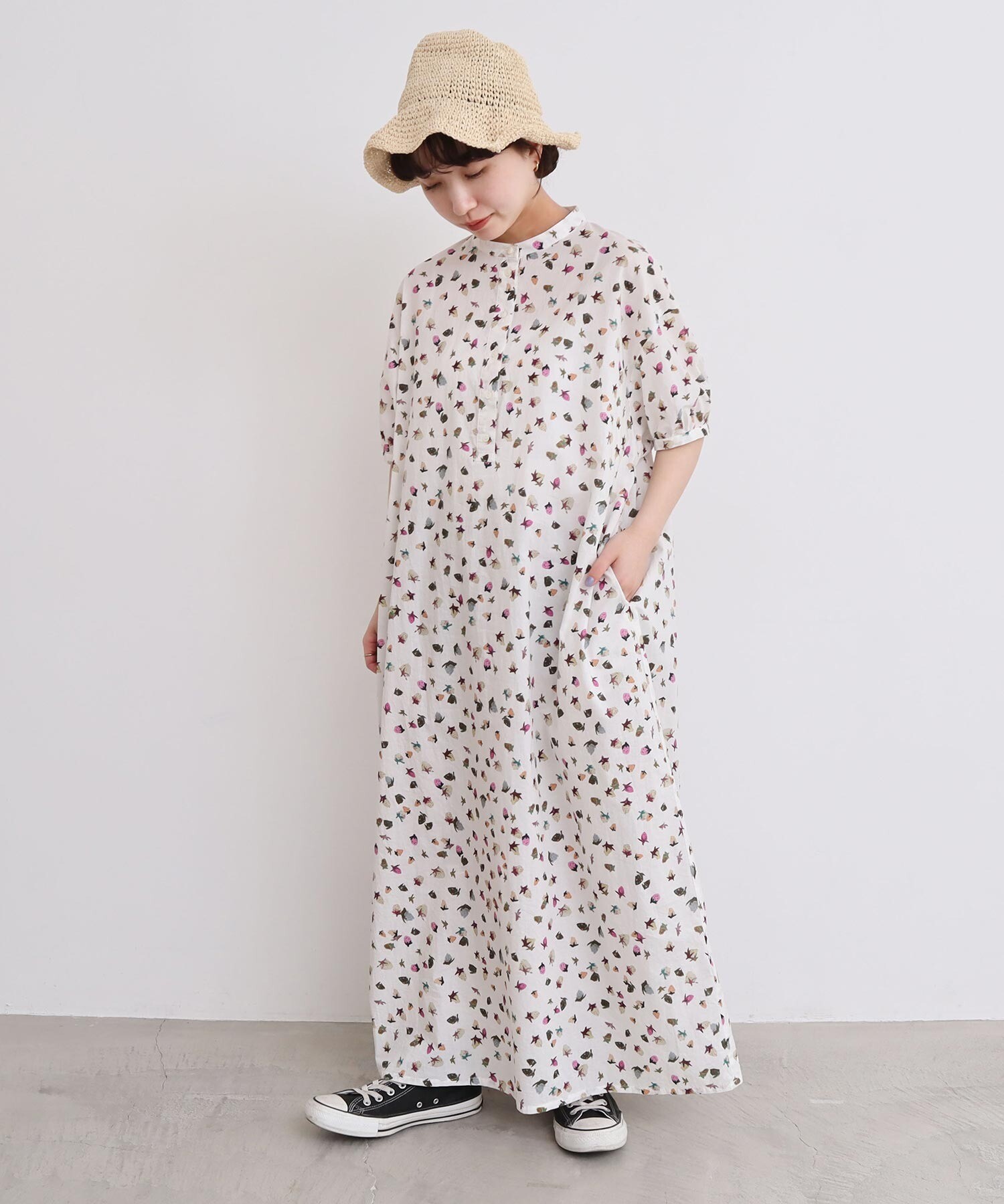 AMBIDEX Store 〇ちぎりいちごプリント スタンドカラー AMBIDEX Store 〇ちぎりいちごプリント スタンドカラー