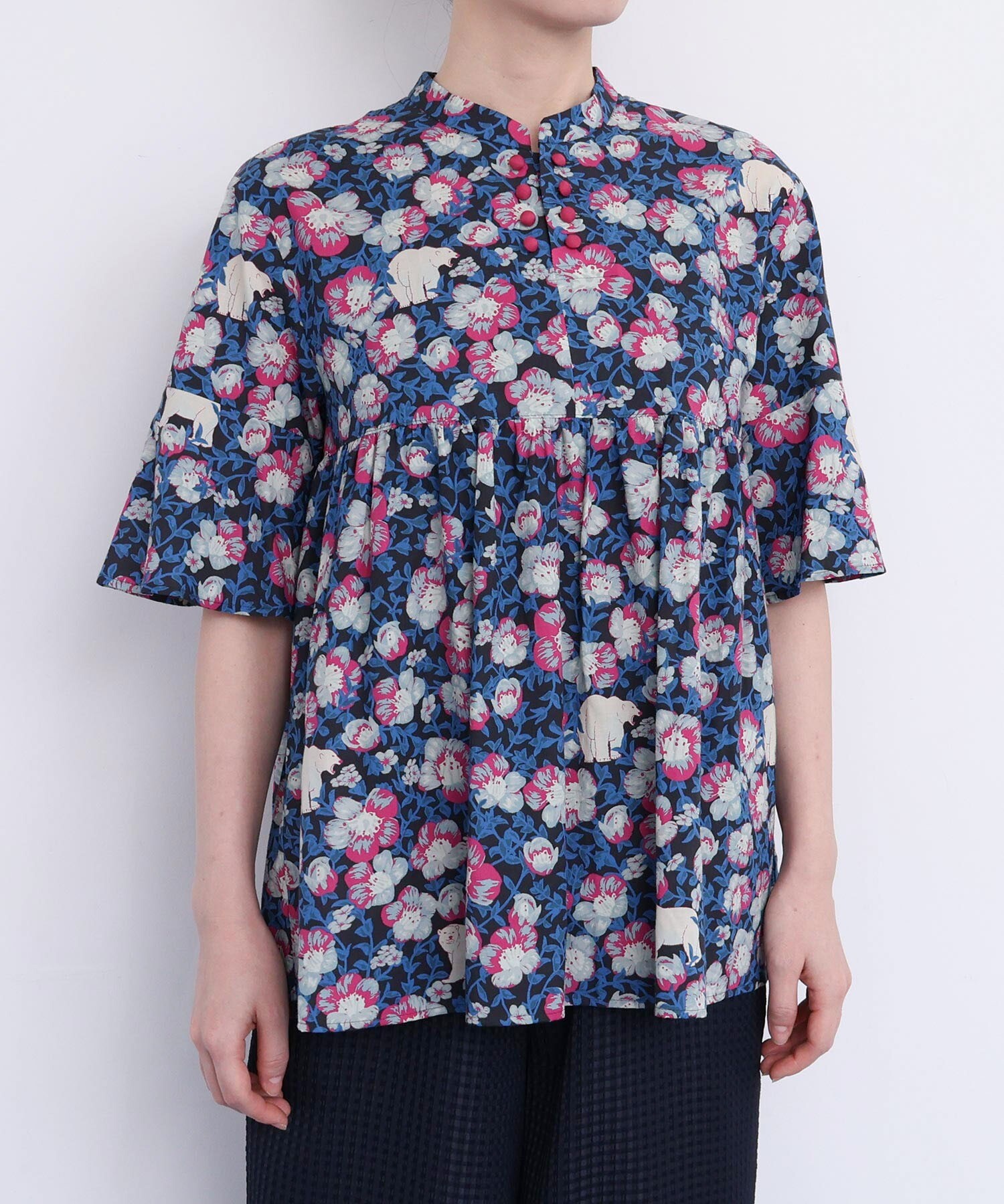 AMBIDEX Store ○Arctic Flower スタンドカラーブラウス(F