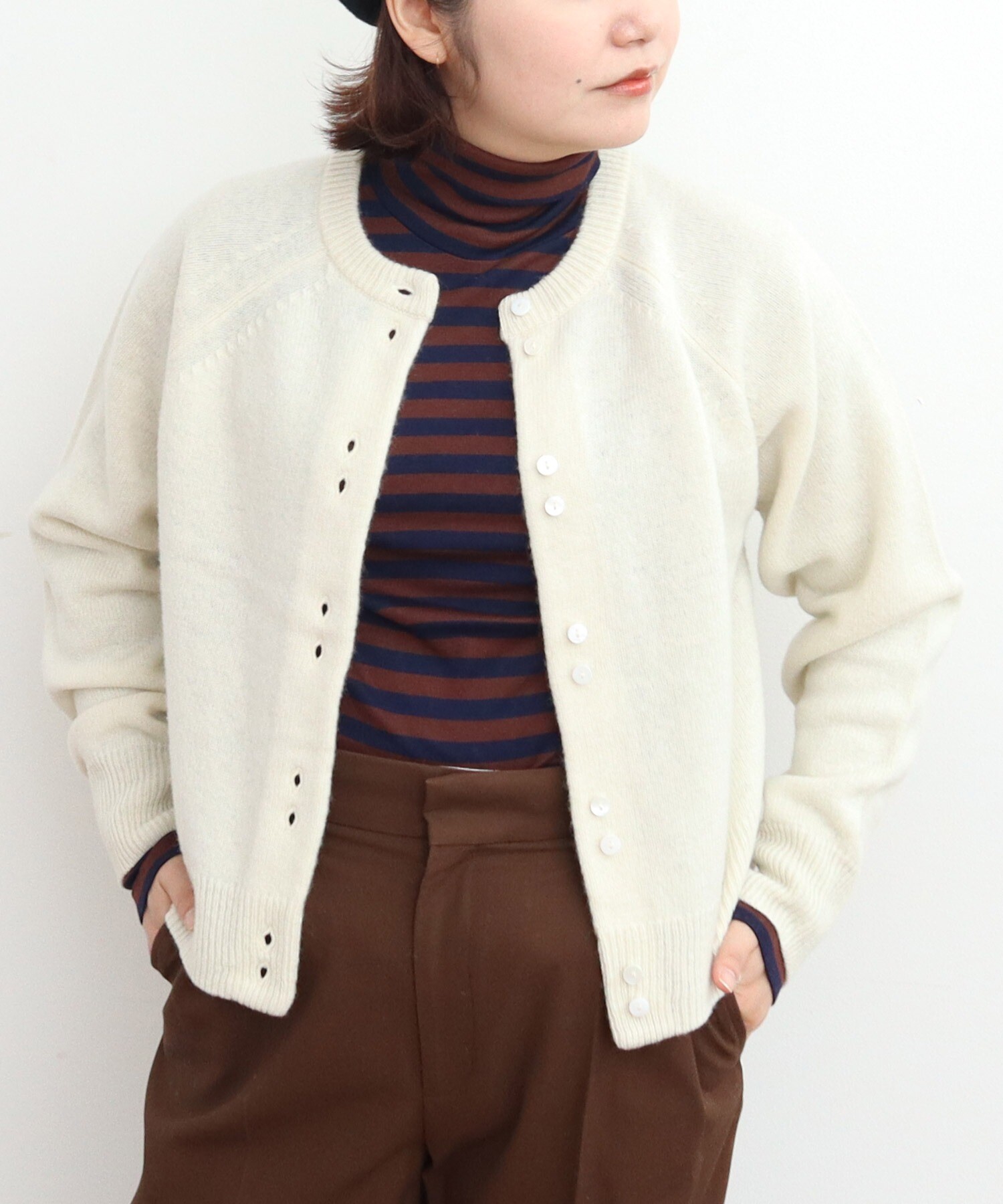 AMBIDEX Store ○2/15ラムウール 2つ釦カーディガン(F グリーン