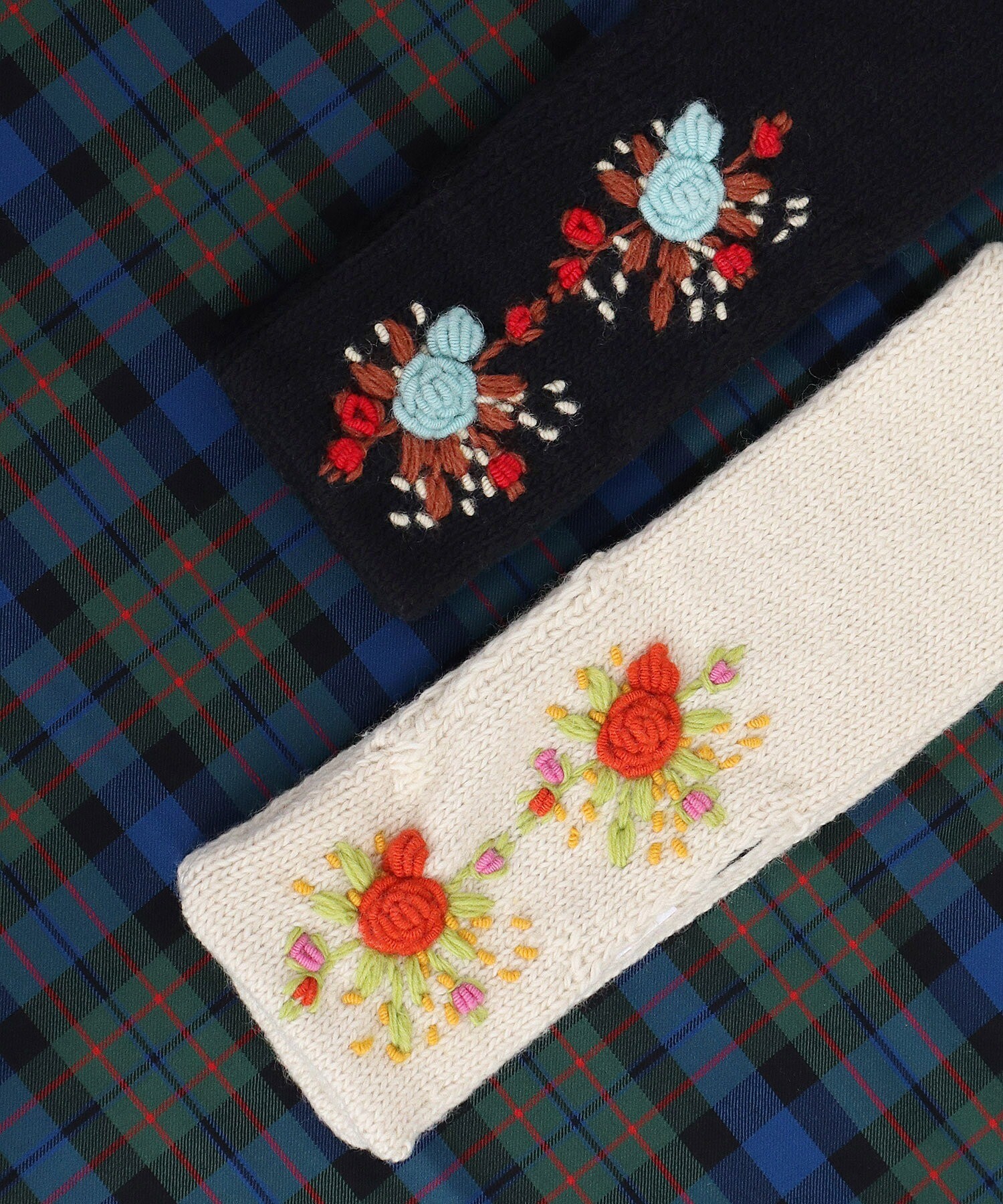 AMBIDEX Store 【予約販売】○【WEB別注】ネパールハンドニット 刺繍マフラー(F キナリ): CHILD WOMAN