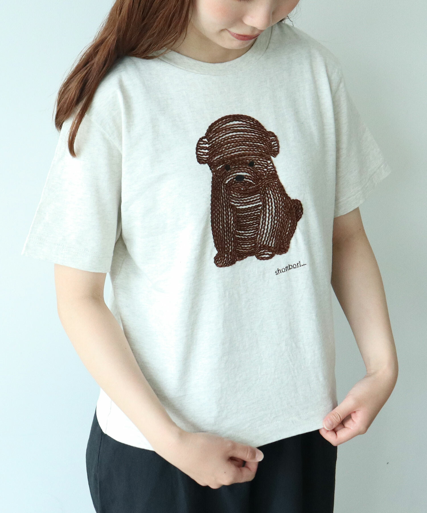 AMBIDEX Store 〇おやつの時間 テープ刺繍Tシャツ(F クロ): l