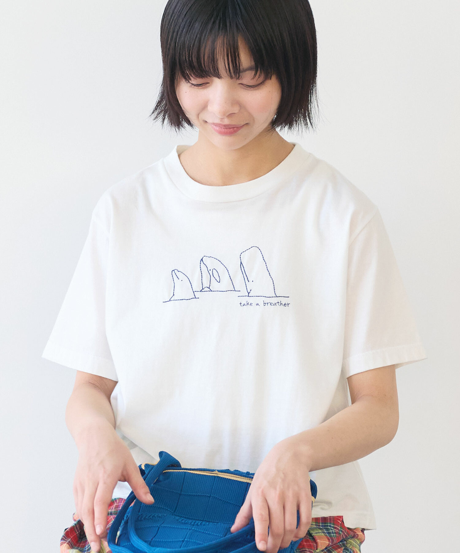 AMBIDEX Store 〇 くじらのなかまたち 刺繍Tシャツ(F アオ