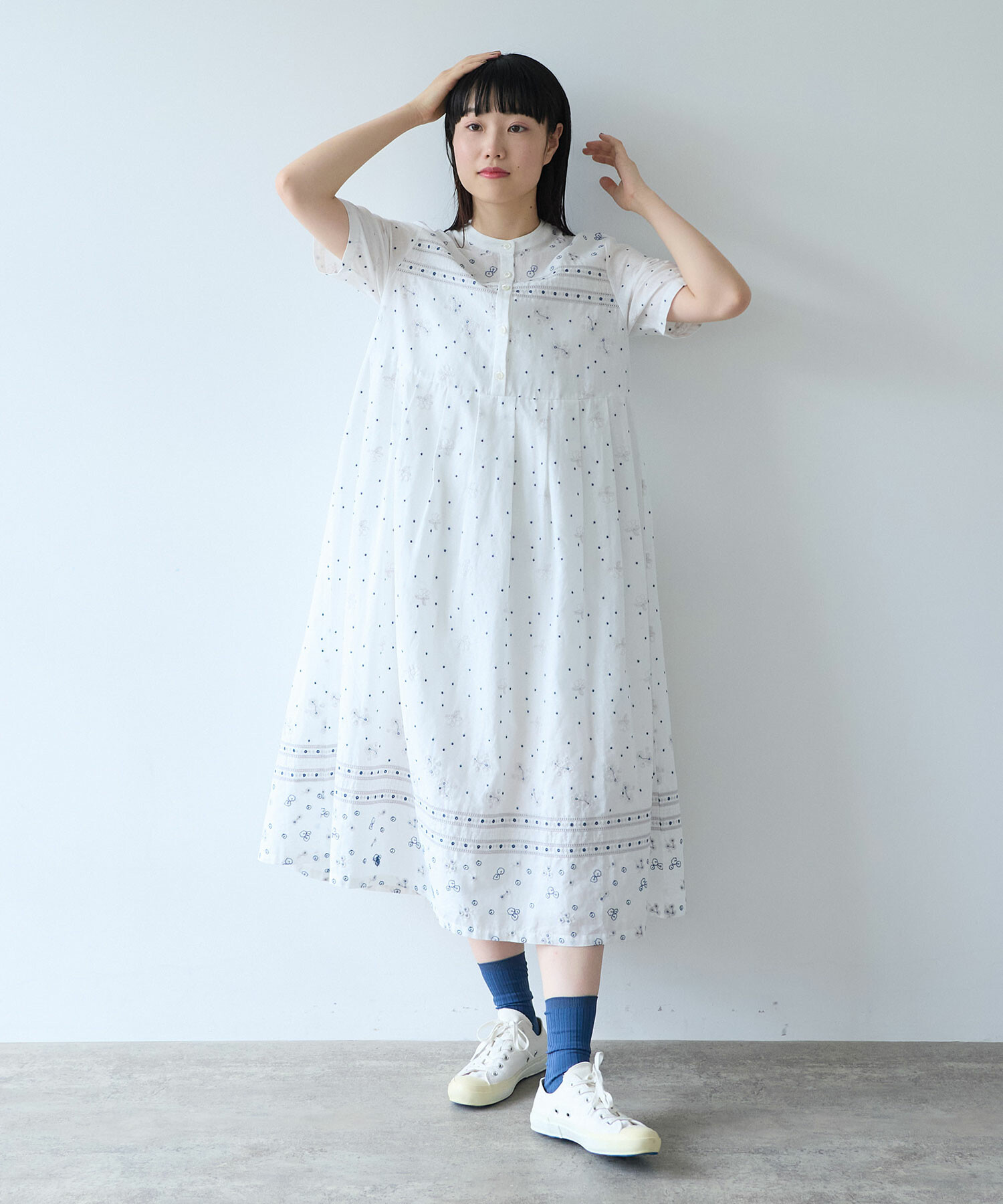 AMBIDEX Store ○ びわ刺繍 ワンピース(F シロ): bulle de savon