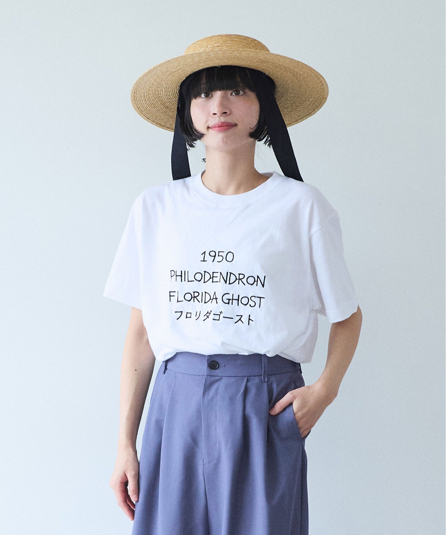 nulelu商品になります。 AMBIDEX Store PHILODENDRON embroidely Tシャツ(F シロ): yuni