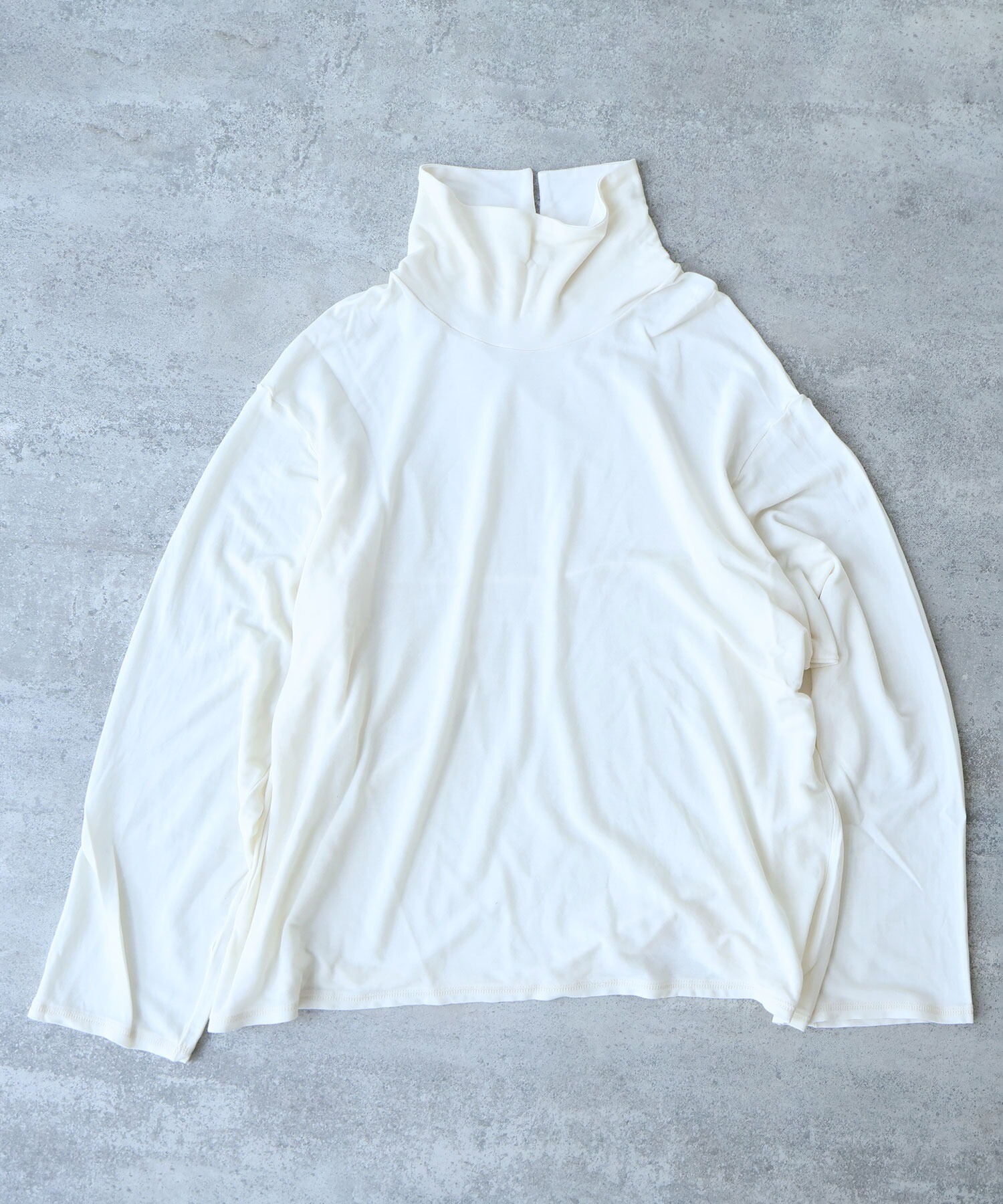 【未使用】LGB カットソー 86624421b_b_35_500.jpg