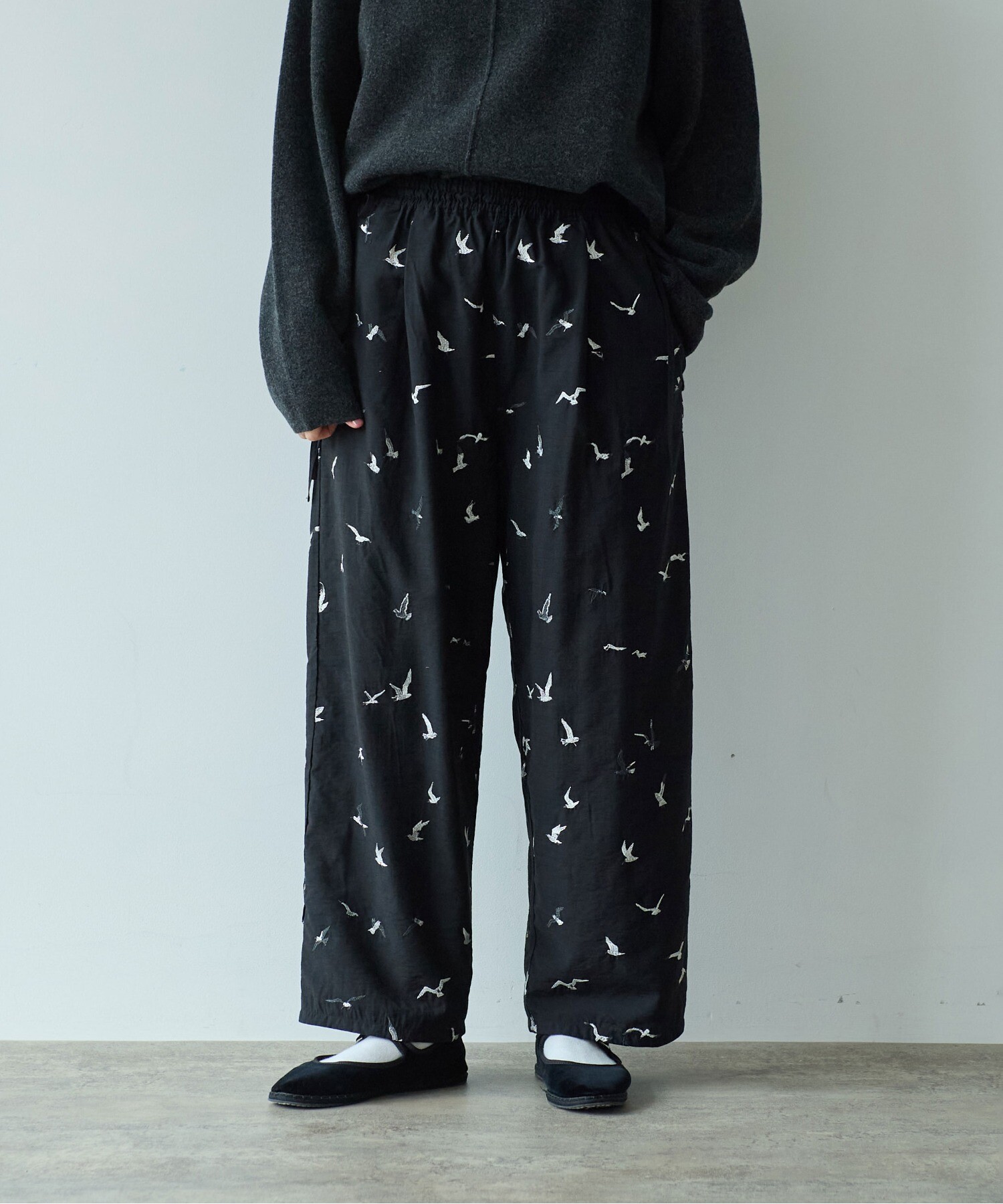 AMBIDEX Store ○bird刺繍 drawstrings パンツ(F クロ): yuni