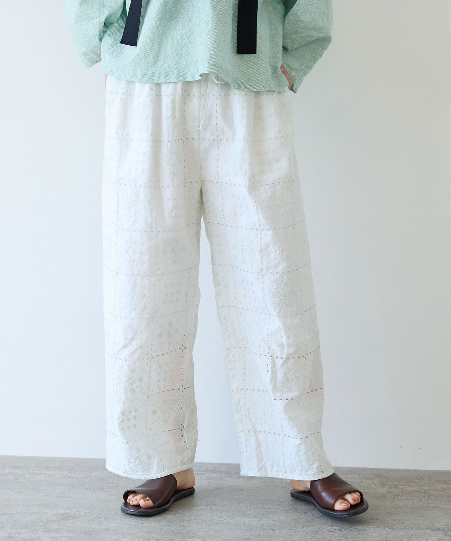 eyelet embroidelyイージーパンツ AMBIDEX Store △○eyelet embroidelyイージーパンツ(F マルチ