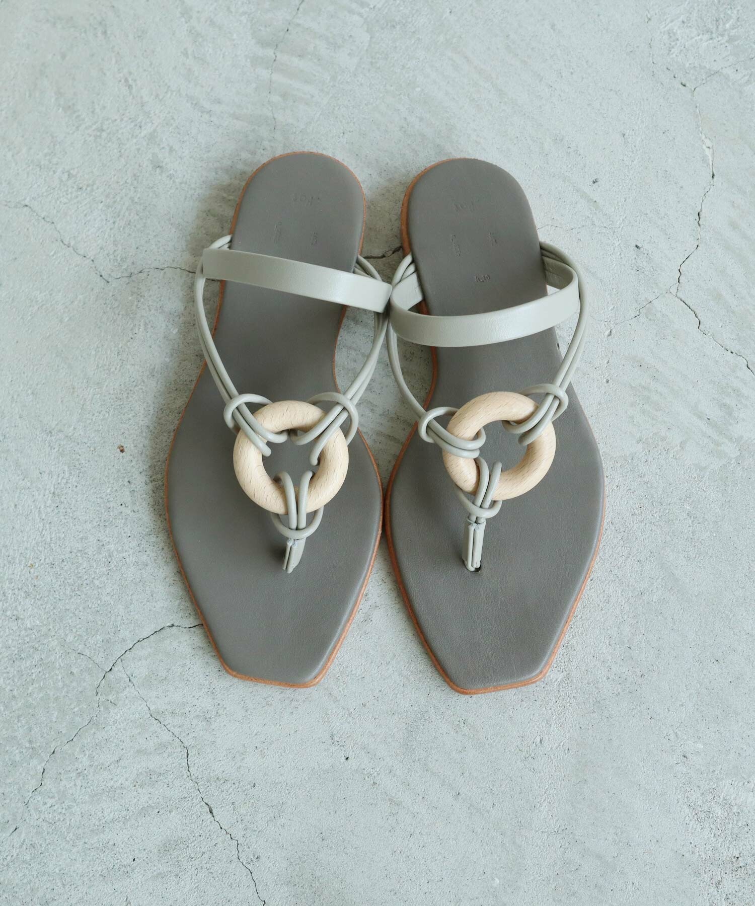AMBIDEX Store _Fot wood ring sandals(38 クロ): note et silence.