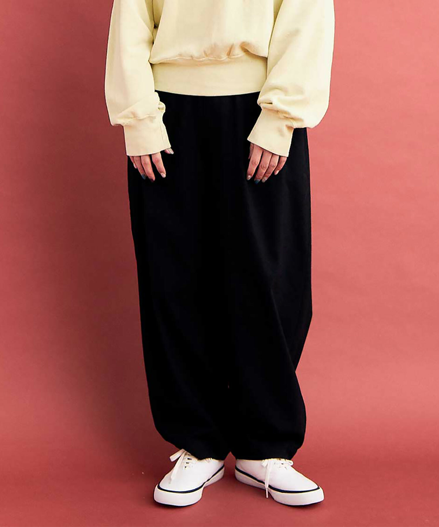 DEEP NAVY model:164cm