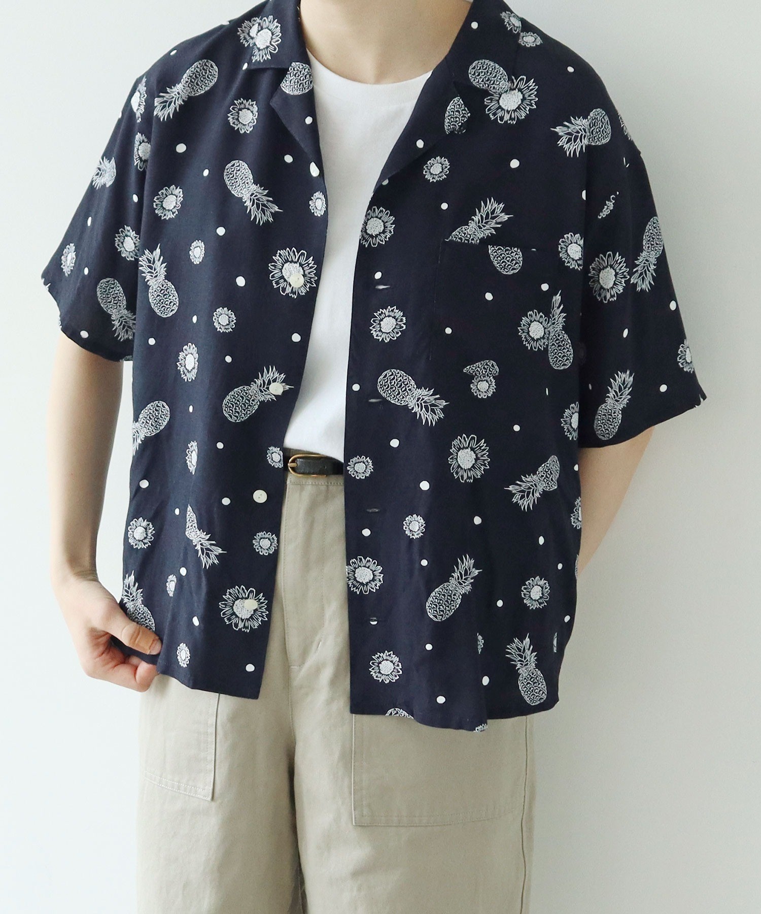 AMBIDEX Store ○パイナップルひまわりプリント アロハシャツ