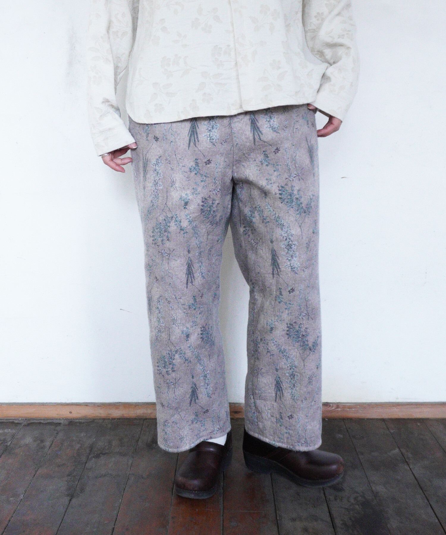 AMBIDEX Store 〇old letter flowers カーブパンツ(F ベージュ): Rin