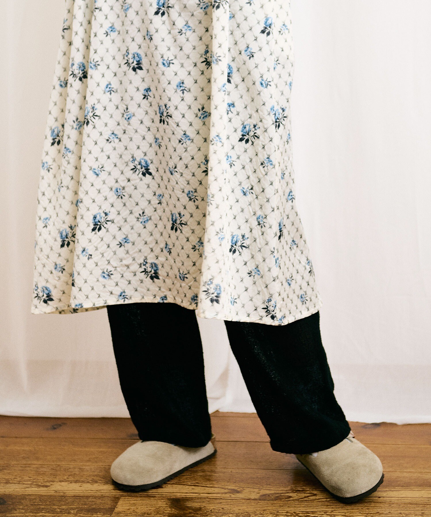 AMBIDEX Store 【予約販売】〇silhouette pants(F クロ): l