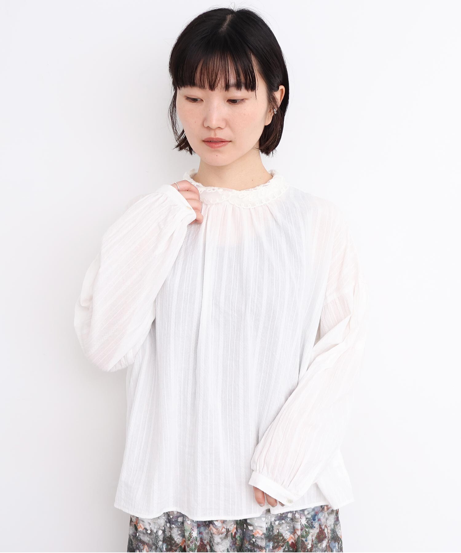 AMBIDEX Store ○いちごのコード刺繍 重なる襟ブラウス(F シロ): l