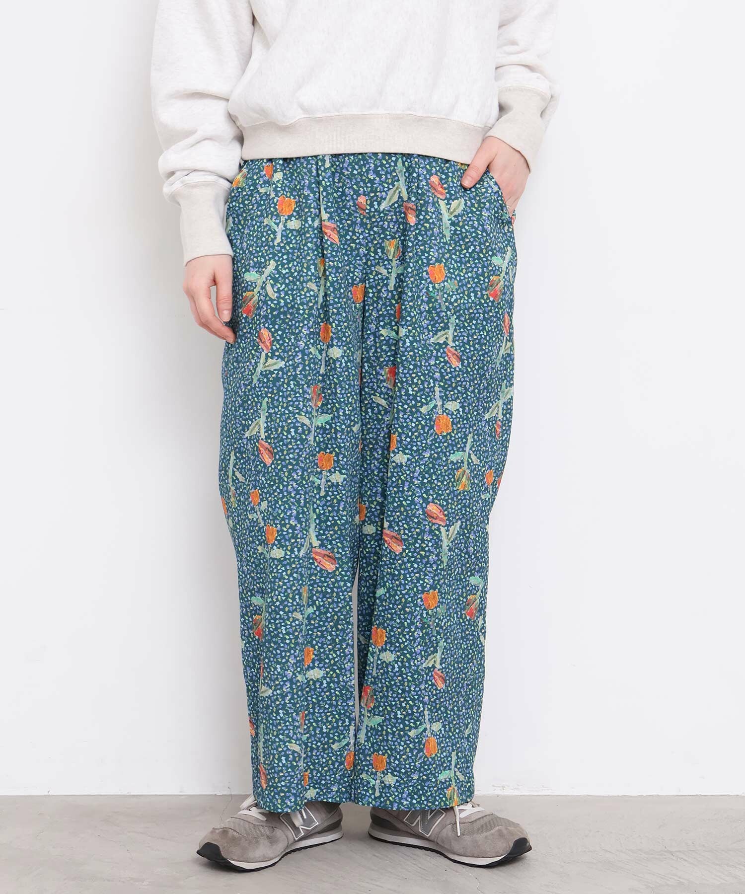 AMBIDEX Store 【予約販売】ちぎり絵のチューリッププリントパンツ(F