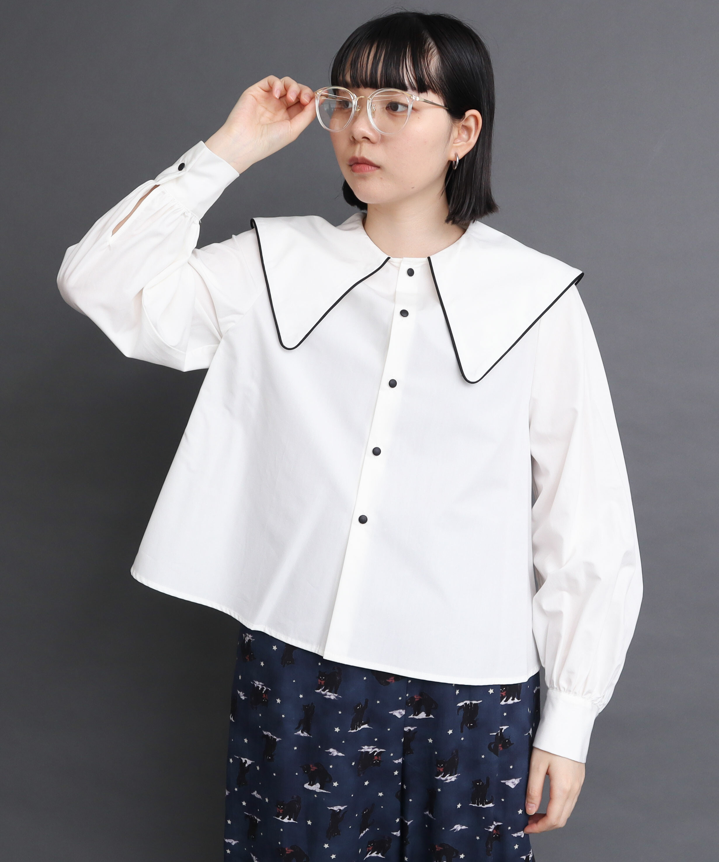 Cat collar cheap white blouse