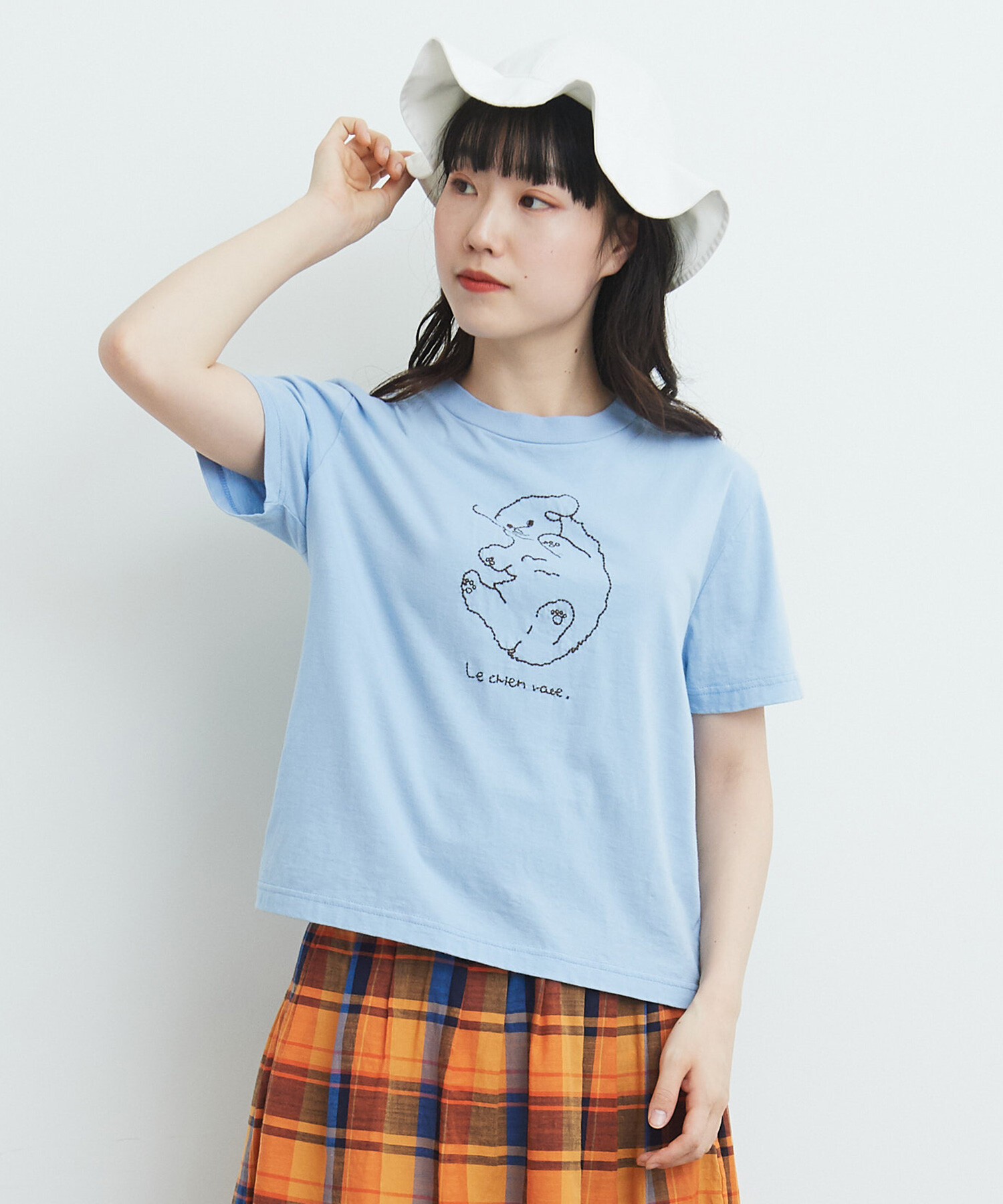 AMBIDEX Store 【予約販売】○空飛ぶ犬 刺繍 Tシャツ(F アカ): bulle 