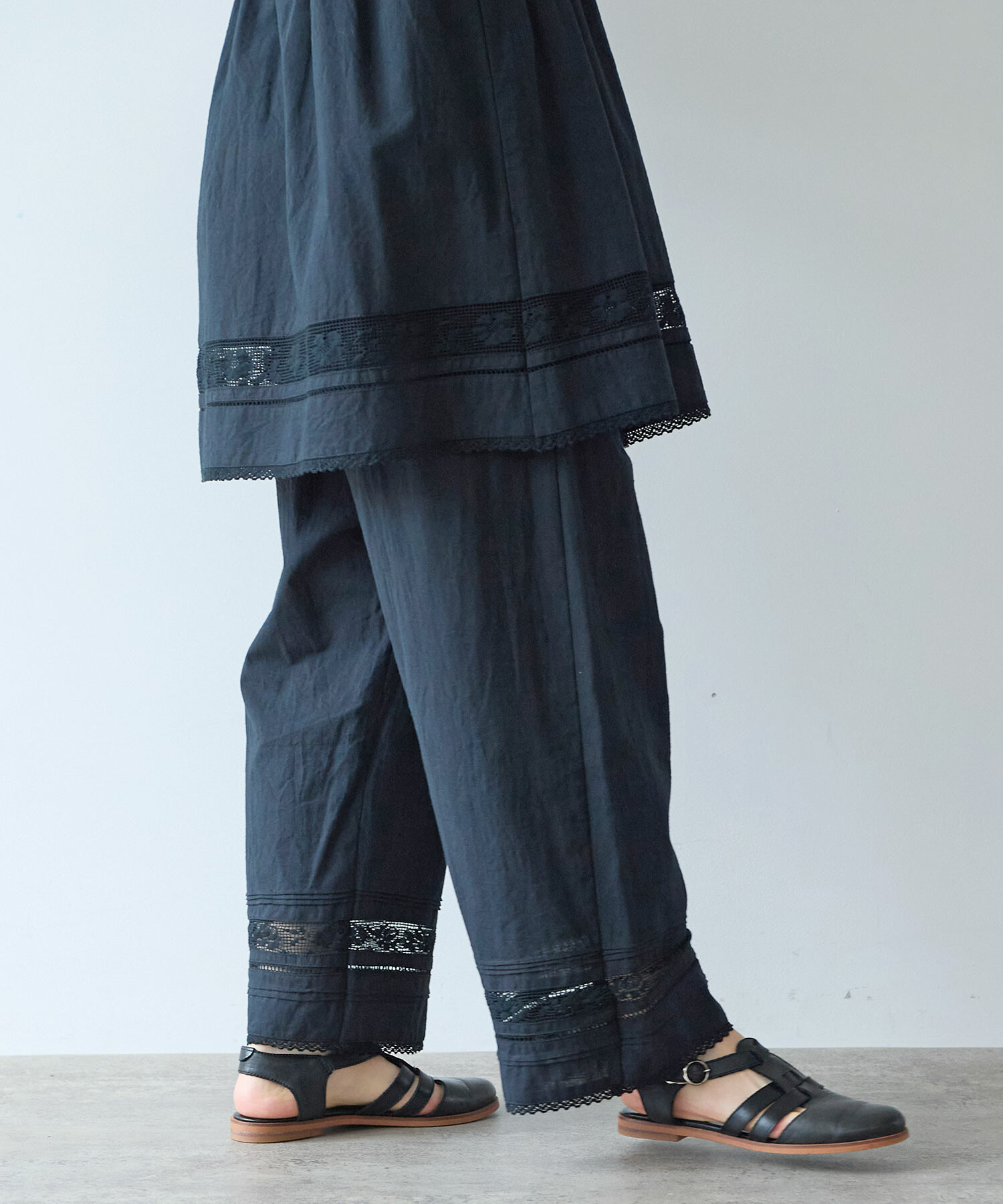 AMBIDEX Store 〇 コットン / リネン lace×pin tuck パンツ(F クロ