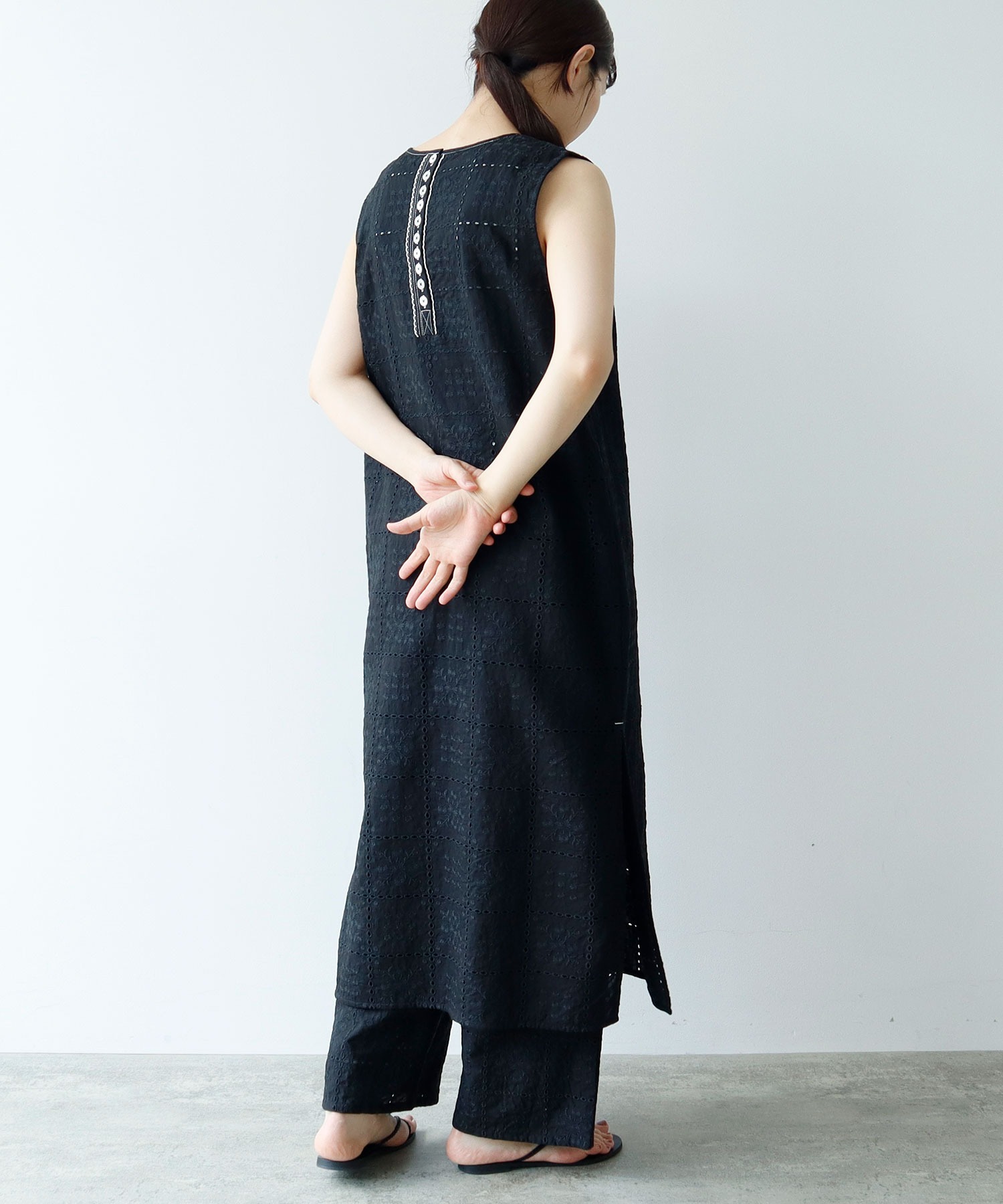 AMBIDEX Store △○eyelet embroidely sleeveless ワンピース(F