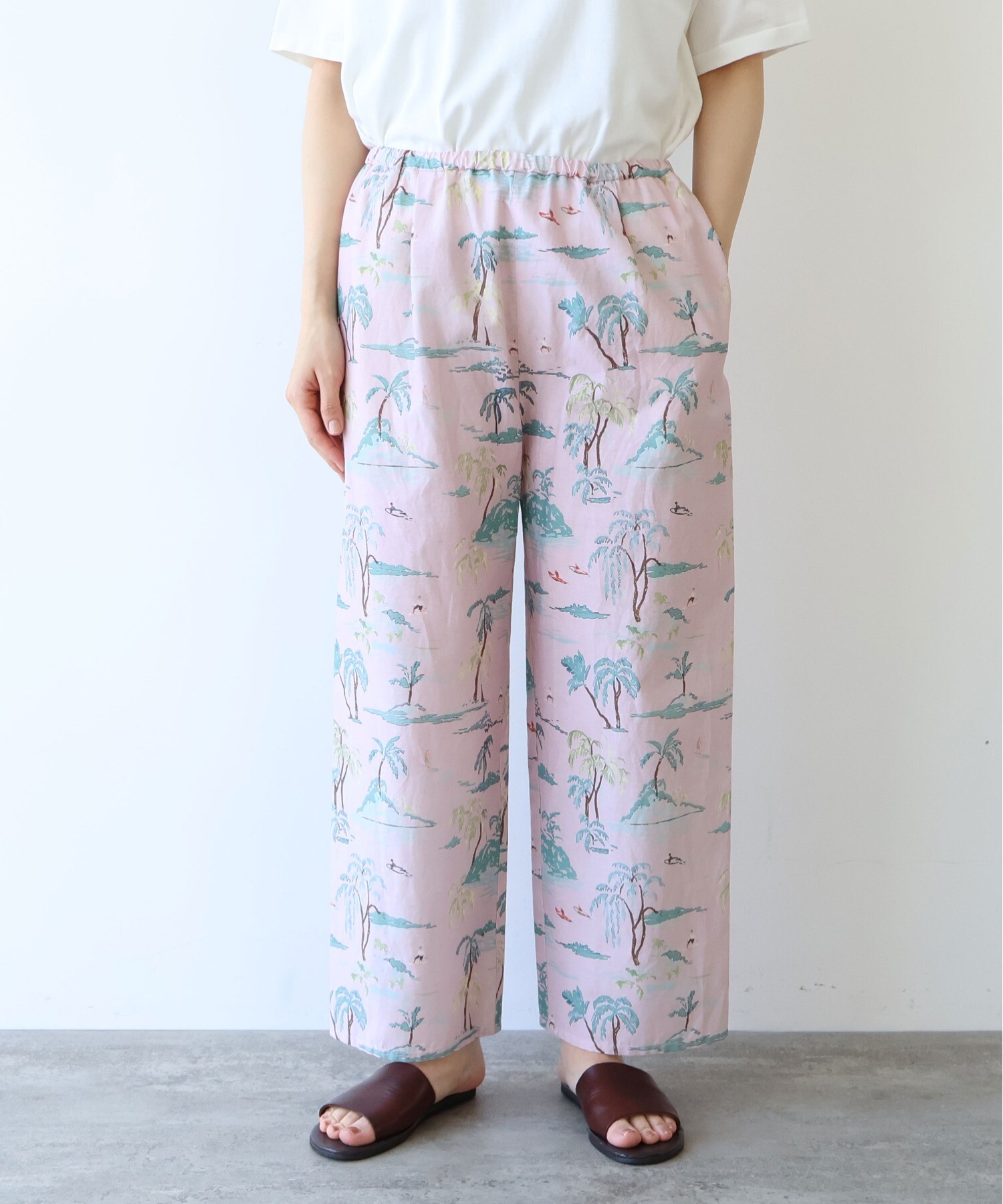 AMBIDEX Store Island print relax パンツ(F ベージュ): yuni
