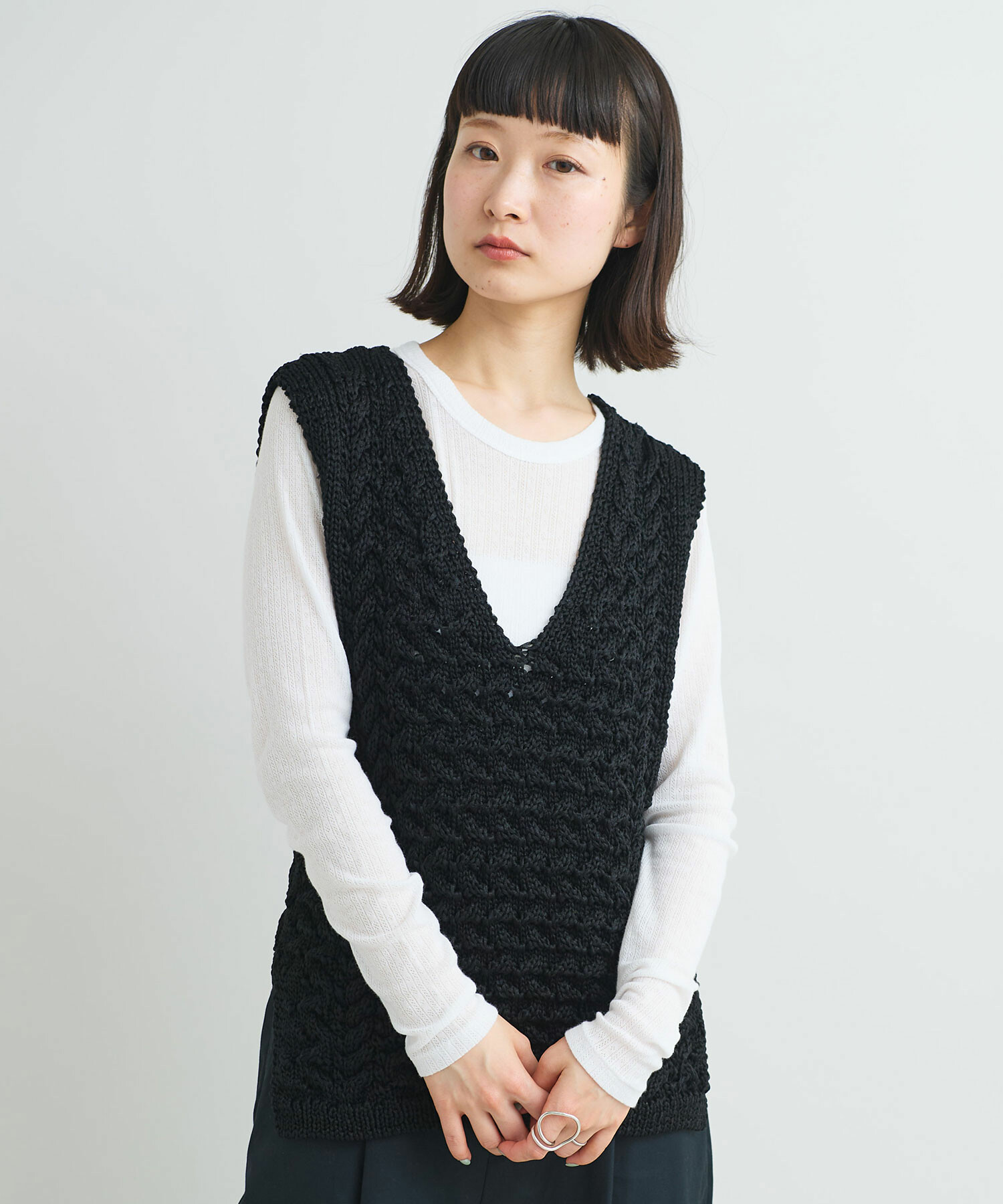 AMBIDEX Store 〇ナイロンリリーヤーン アラン編み ベスト(F クロ): iki