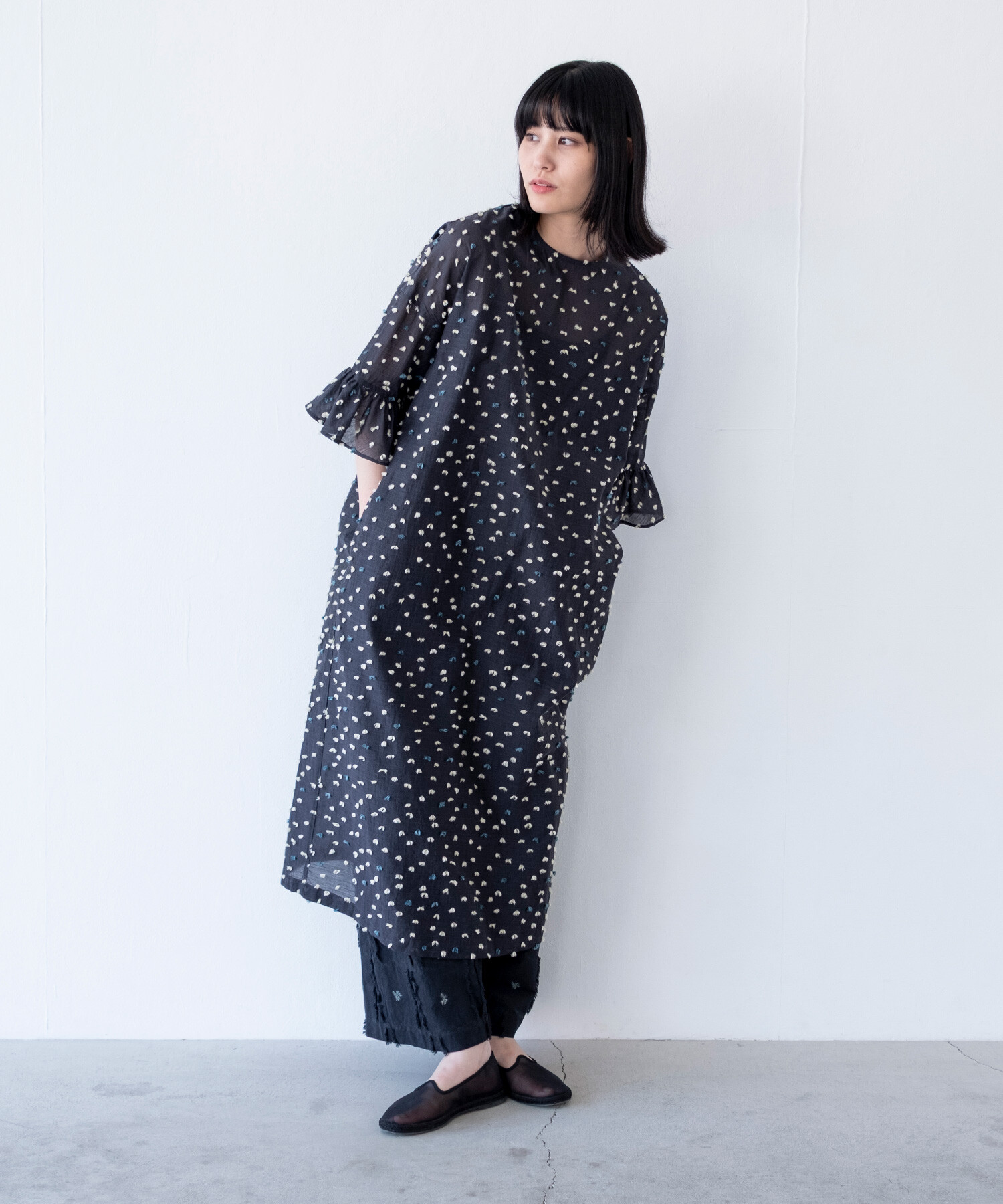 qiri 花吹雪 jacquard frill one-piece チャコール AMBIDEX Store 〇花吹雪' jacquard フリルワンピース(F