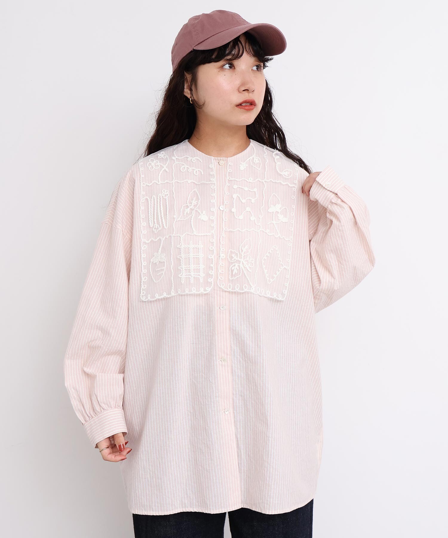 AMBIDEX Store 【予約販売】○いちごコード刺繍 しかく襟チュニック