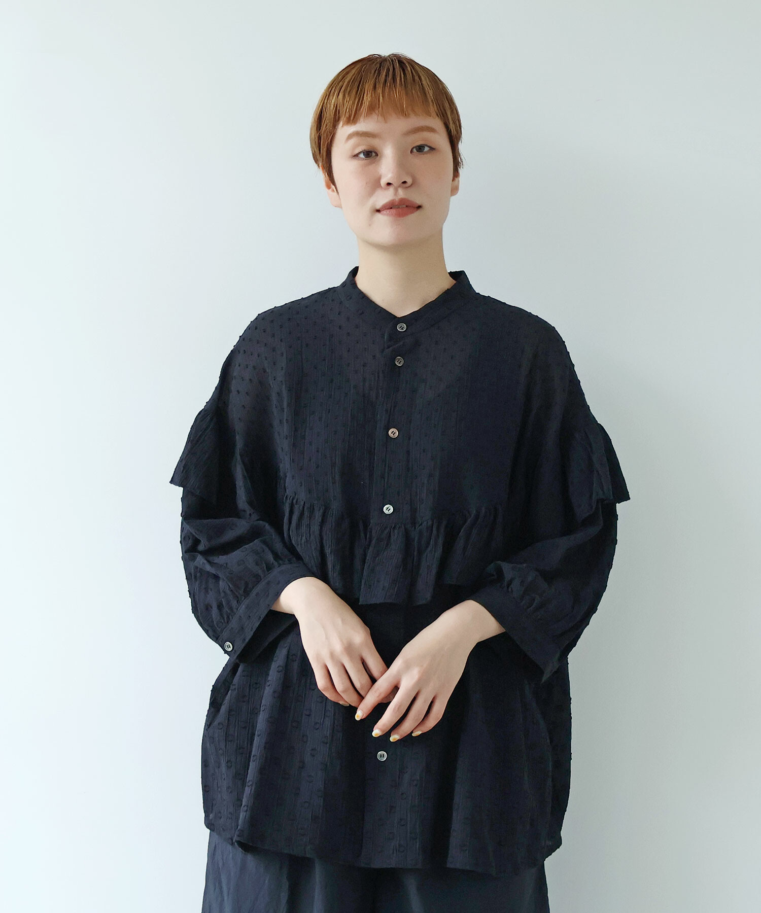 AMBIDEX Store DOT CUT DOBBY ROUND FRILL ブラウス(F WHITE): buoybuoy