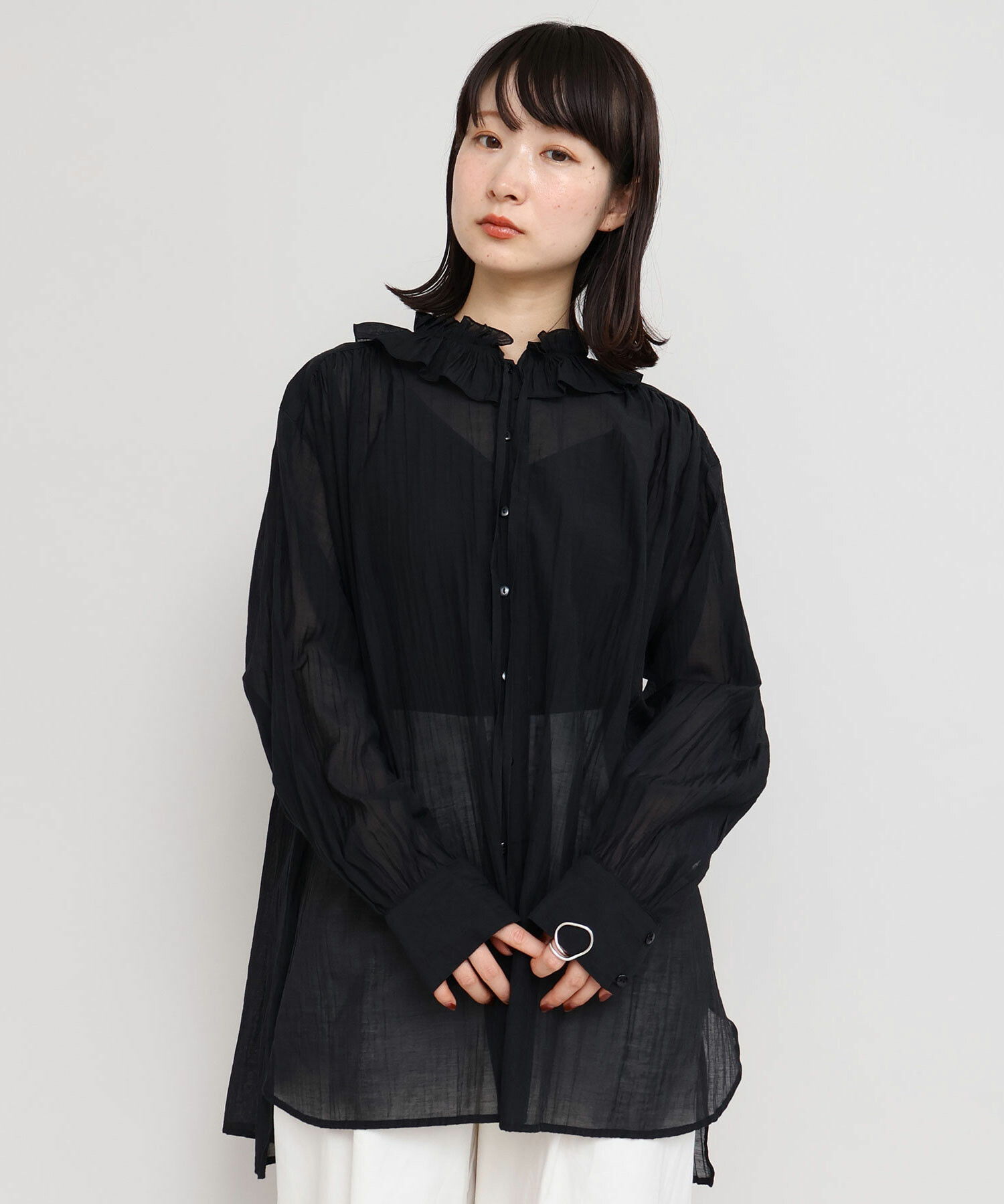 CABaN ブラックプリーツブラウス CABaN ブラウス シャツ コットンサテン ウエストタックシャツ