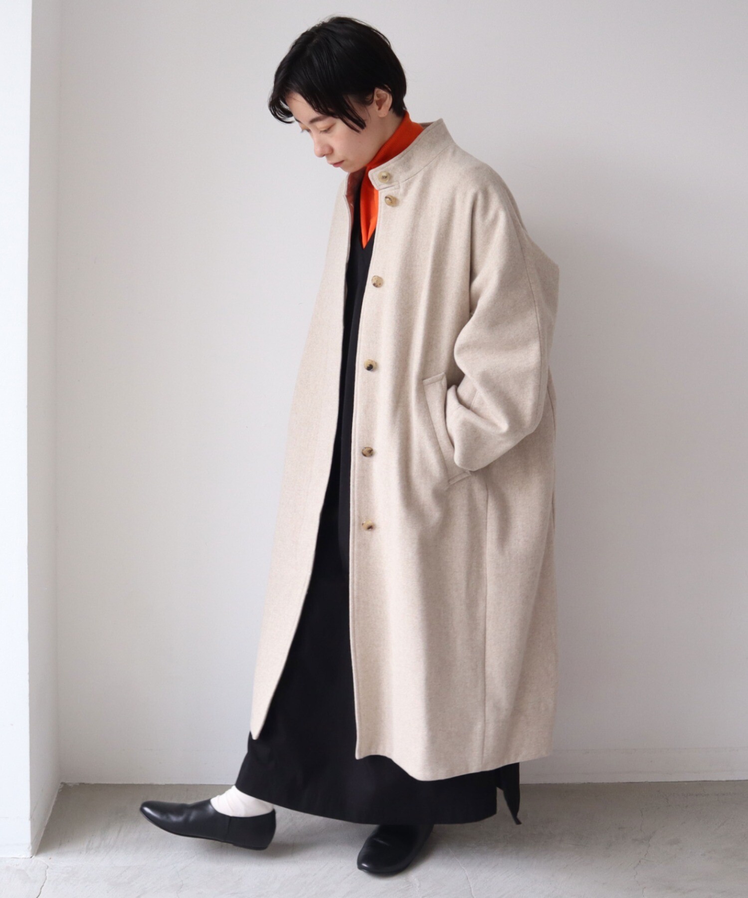 定価は39600円でしたWool/super100 wide stand collar　コート