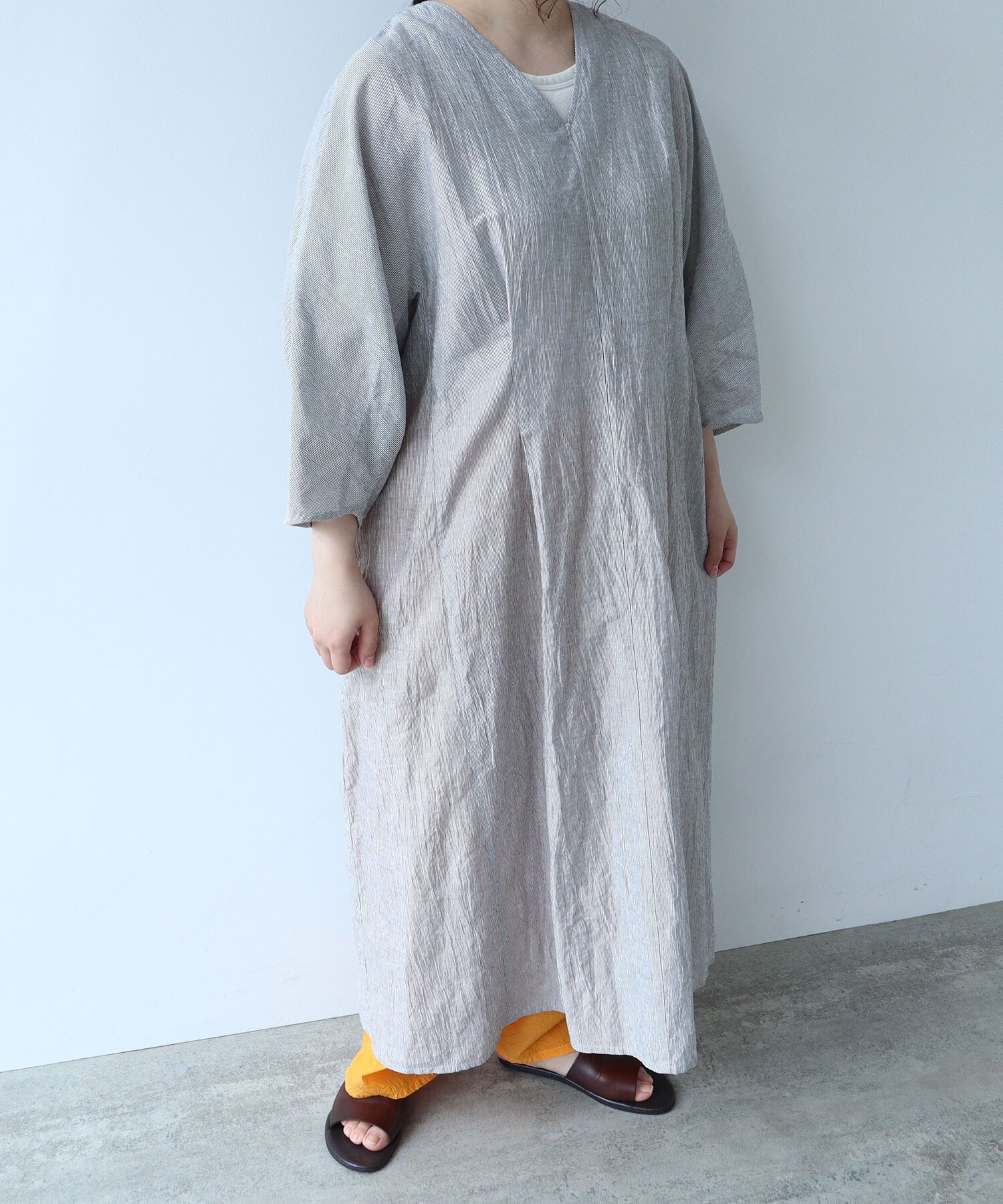 AMBIDEX Store △○バックVネック ワンピース(F コン): yuni