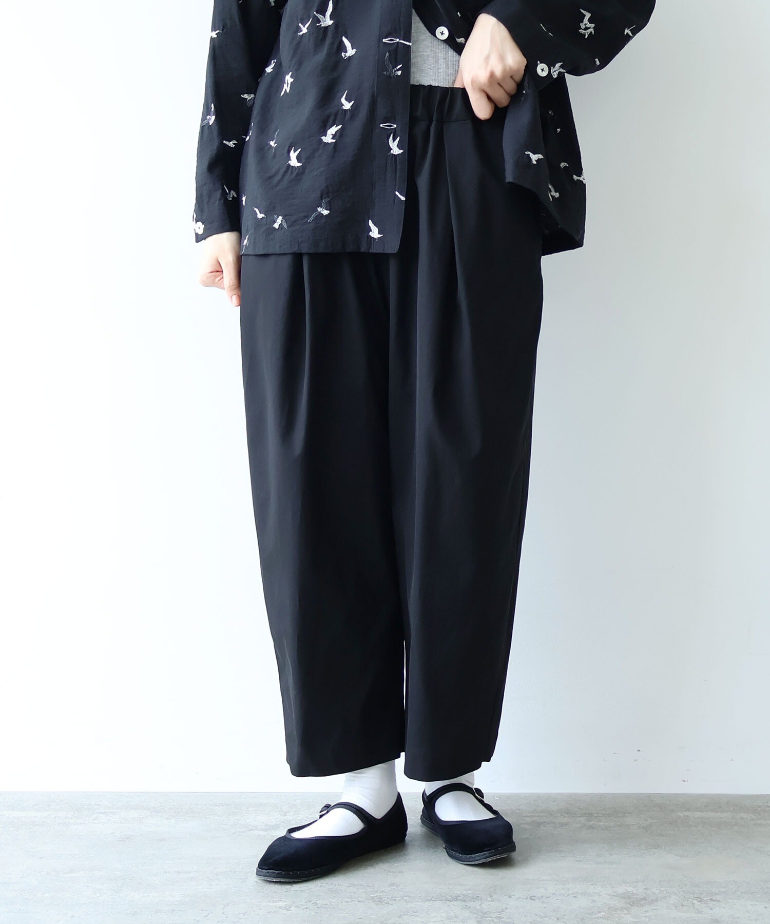 AMBIDEX Store △80/2強撚コットン ギャバゴムタックパンツ(F クロ): yuni