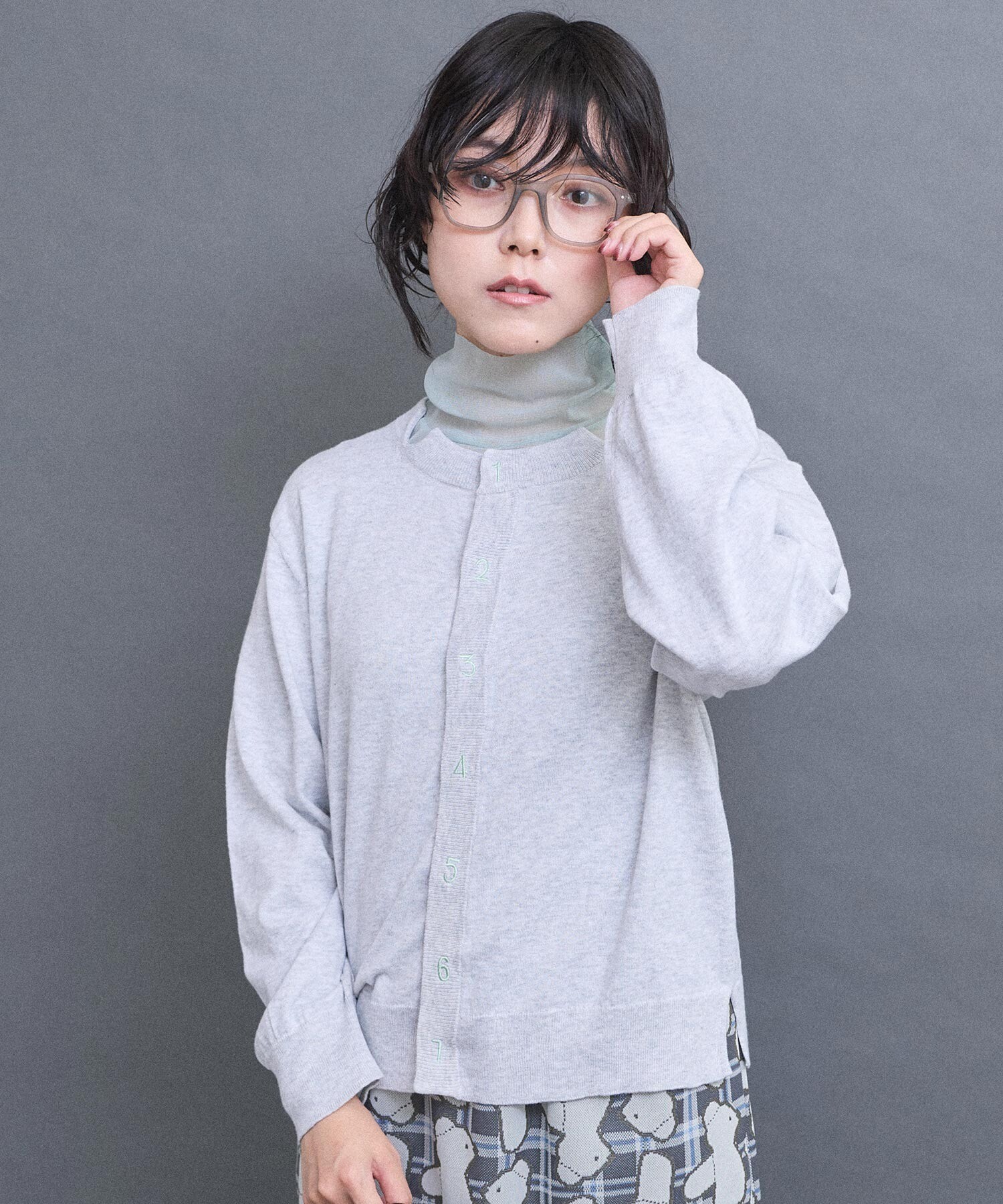 AMBIDEX Store コットン数字刺繍 クルーカーディガン(F サックス): l