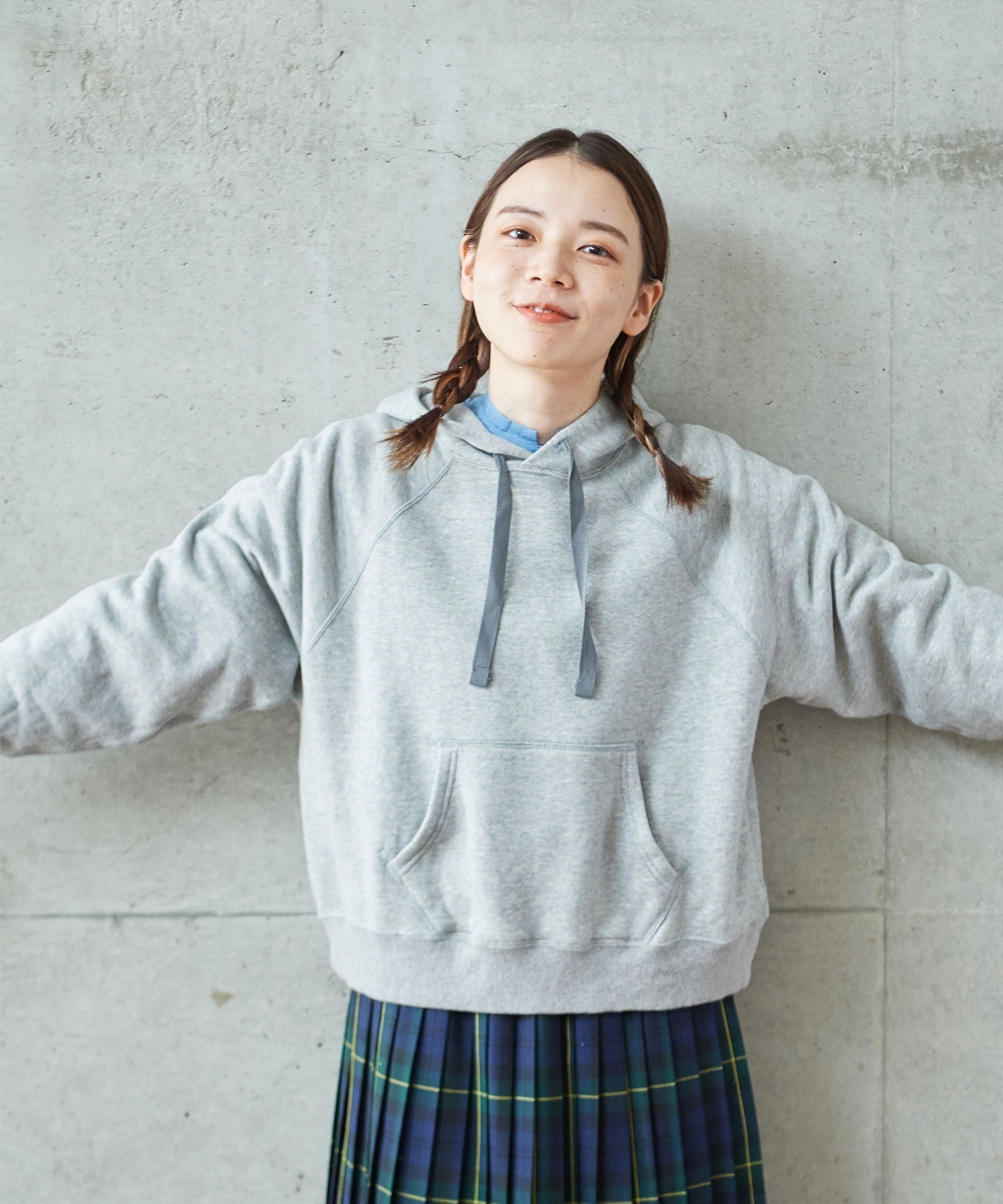 ほぼ未使用！DPcue（製造証明書付） AMBIDEX Store △○リサイクルコットン 裏毛フーディー(F コン): PAR ICI