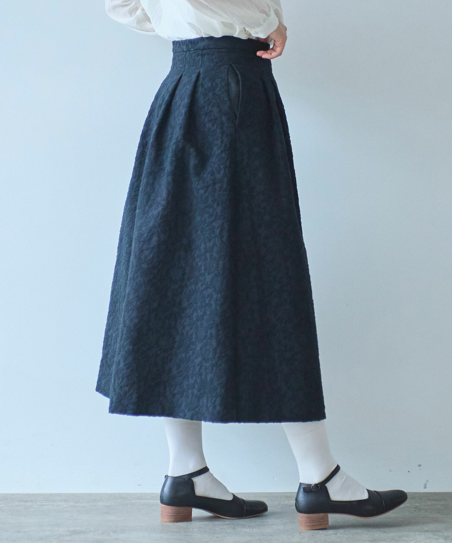 新品★未使用★マーリエルカセット【19号】ボタニカル柄ミディ丈タックスカート リバティ ボタニカル柄 タック スカート HUIT 全2色｜hit611