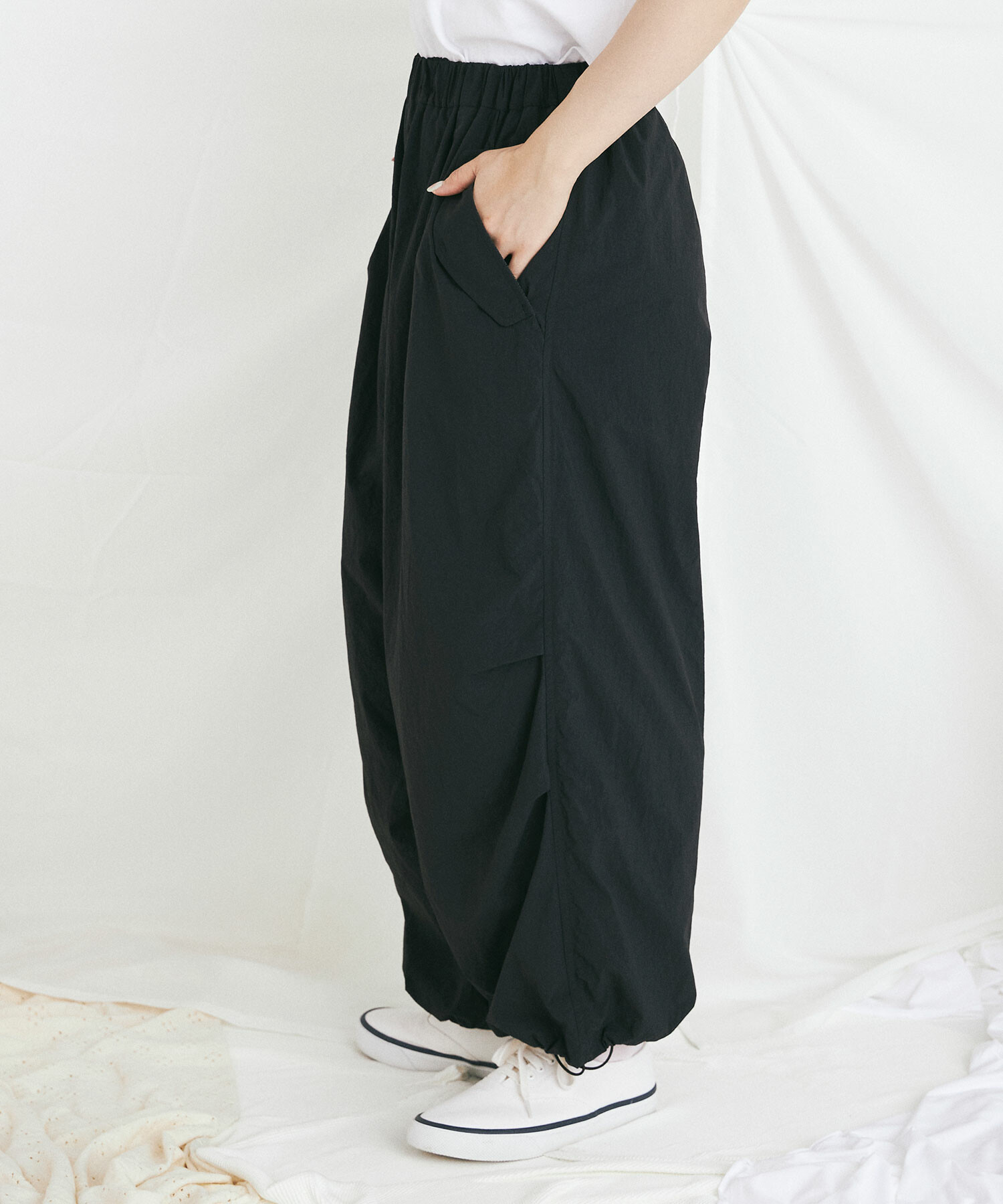 パンツ amaguri AMBIDEX Store 45d NYLON伊吹染め CARGO パンツ(F IVORY): buoybuoy