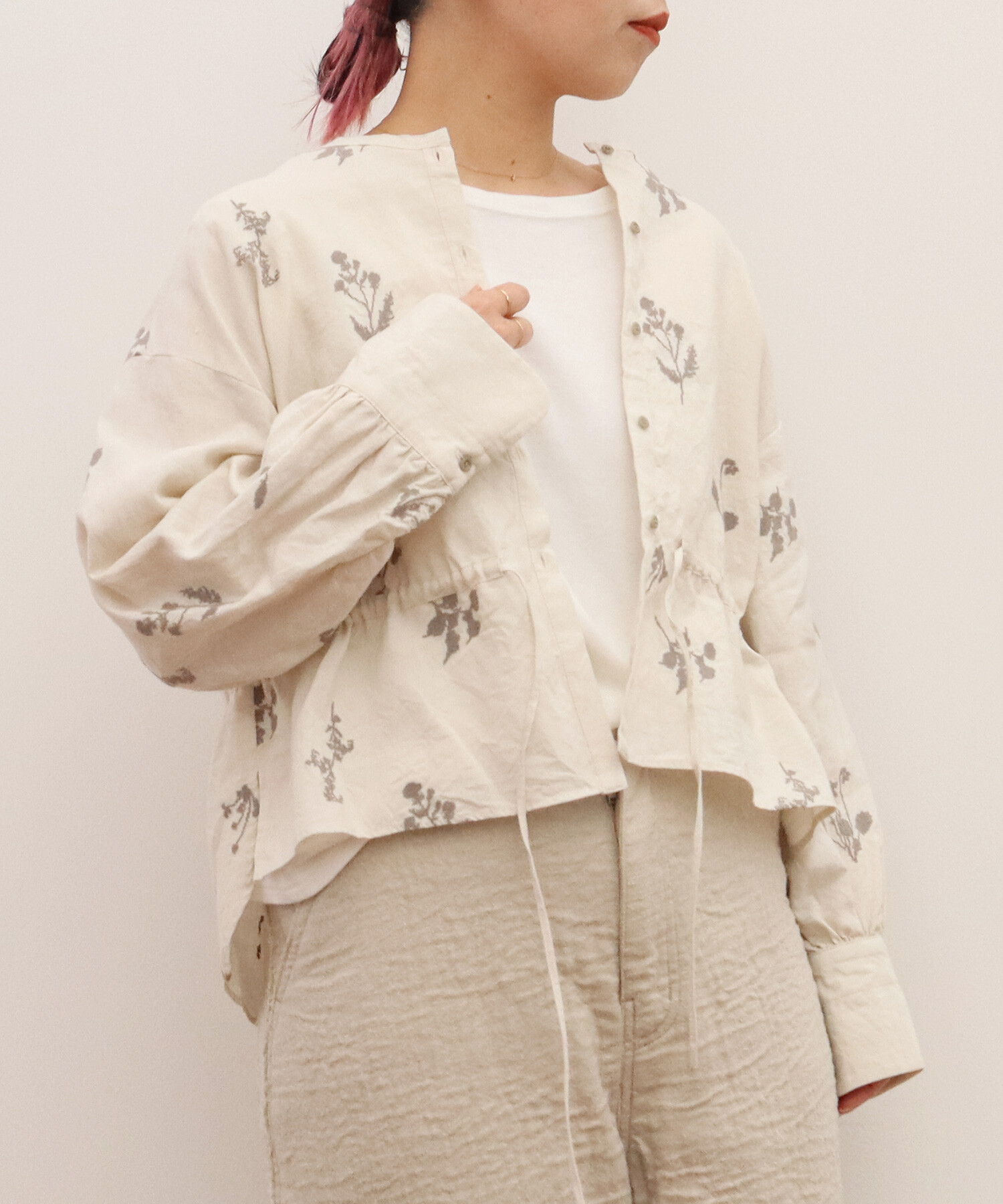 AMBIDEX Store △○wildflowers embroidery ショートブラウス(F クロ 