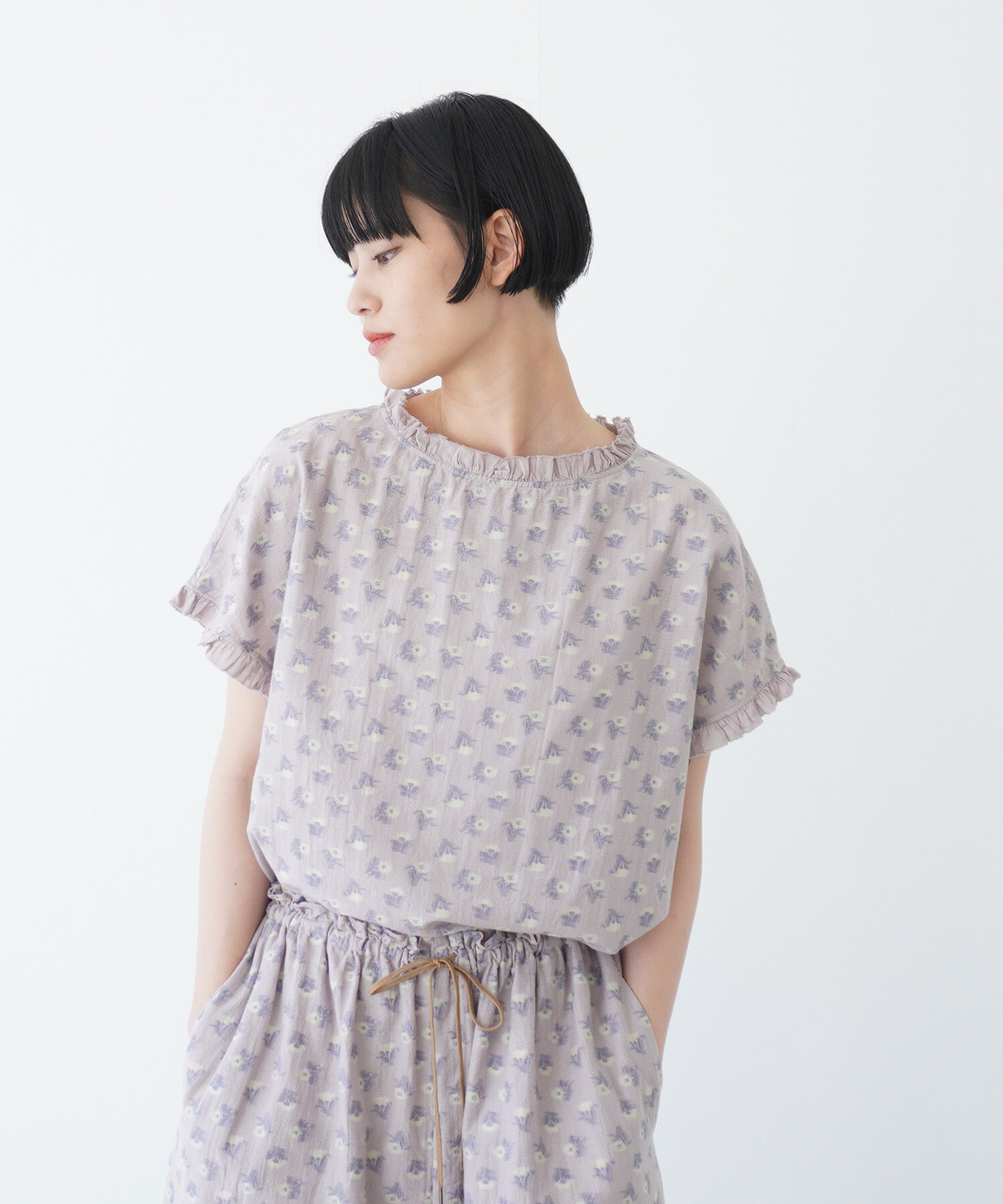 AMBIDEX Store △〇追憶の花 jacquard フリルブラウス(F