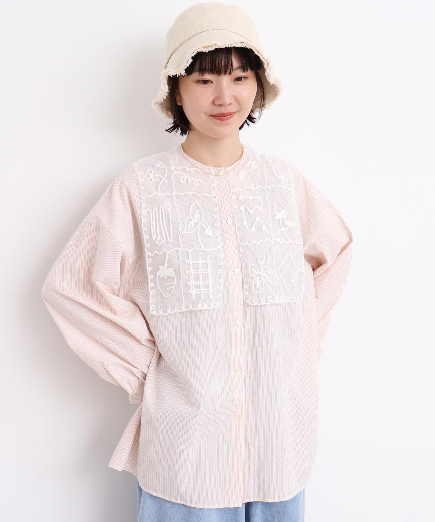 AMBIDEX Store 【予約販売】○いちごコード刺繍 しかく襟チュニック