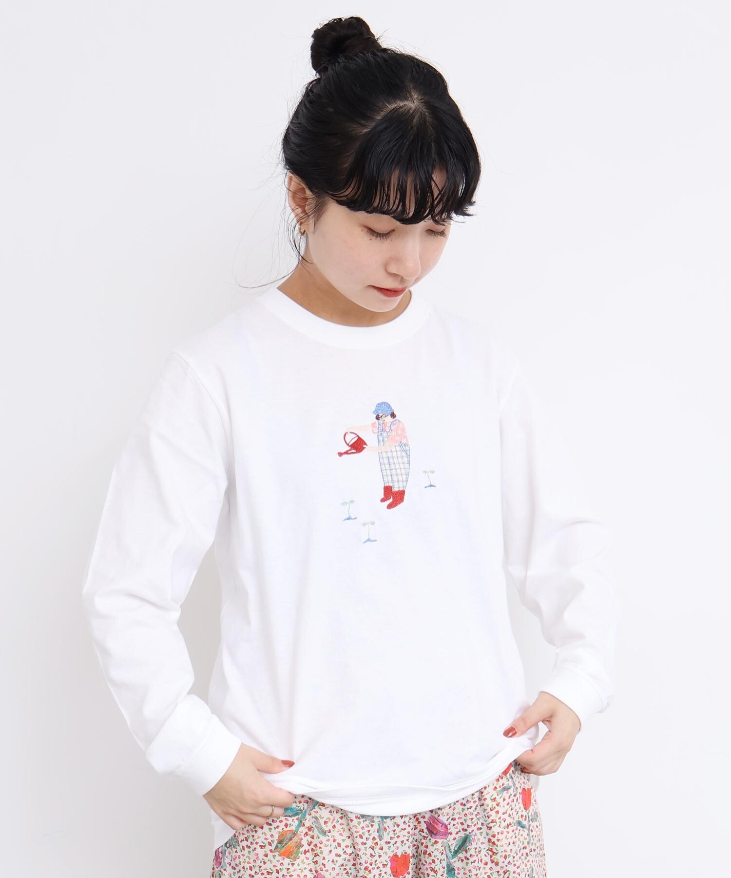 AMBIDEX Store 植物おせわ係 アップリケ刺繍ロンT(F グレー): l