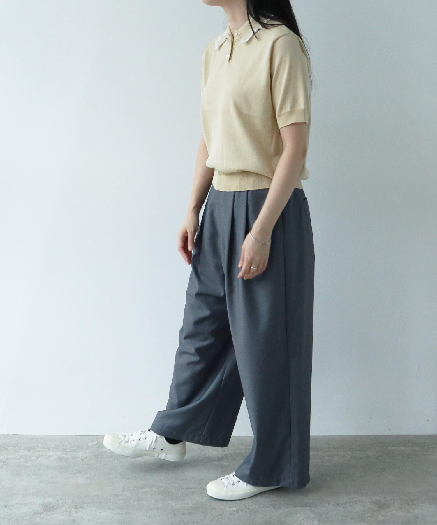 AMBIDEX Store フリル衿 コンパクトポロニット(F キナリ): FLAT