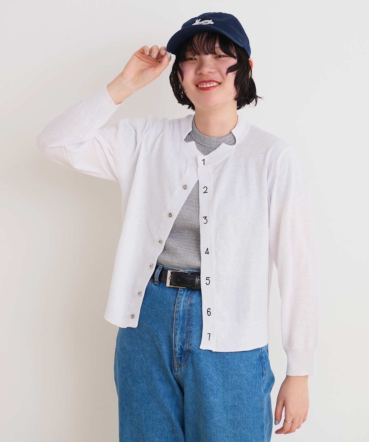 AMBIDEX Store コットンリネン数字刺繍 クルーネック