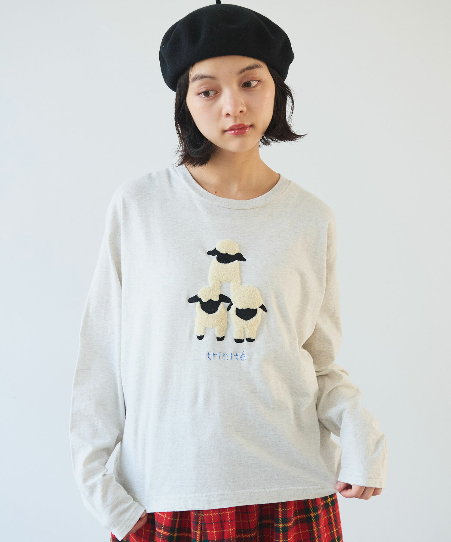 tさま専用ページ AMBIDEX Store ○ ひつじ刺繍 Tシャツ(F オートミール): bulle