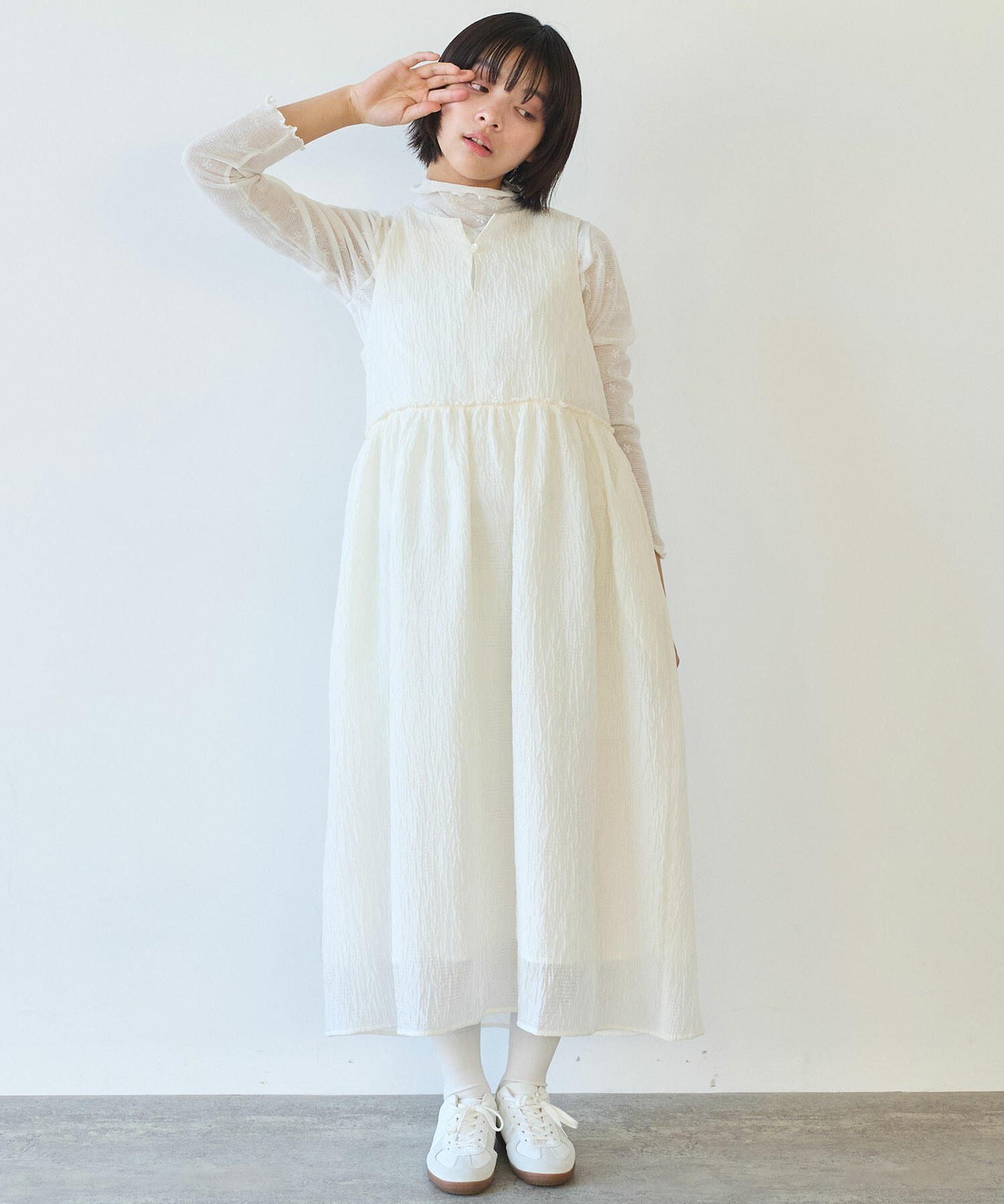 【新品】bulle de savon dotジャガードお花付きタックワンピース bulle de savon（ビュルデサボン）の「○dot ジャガードお花付き