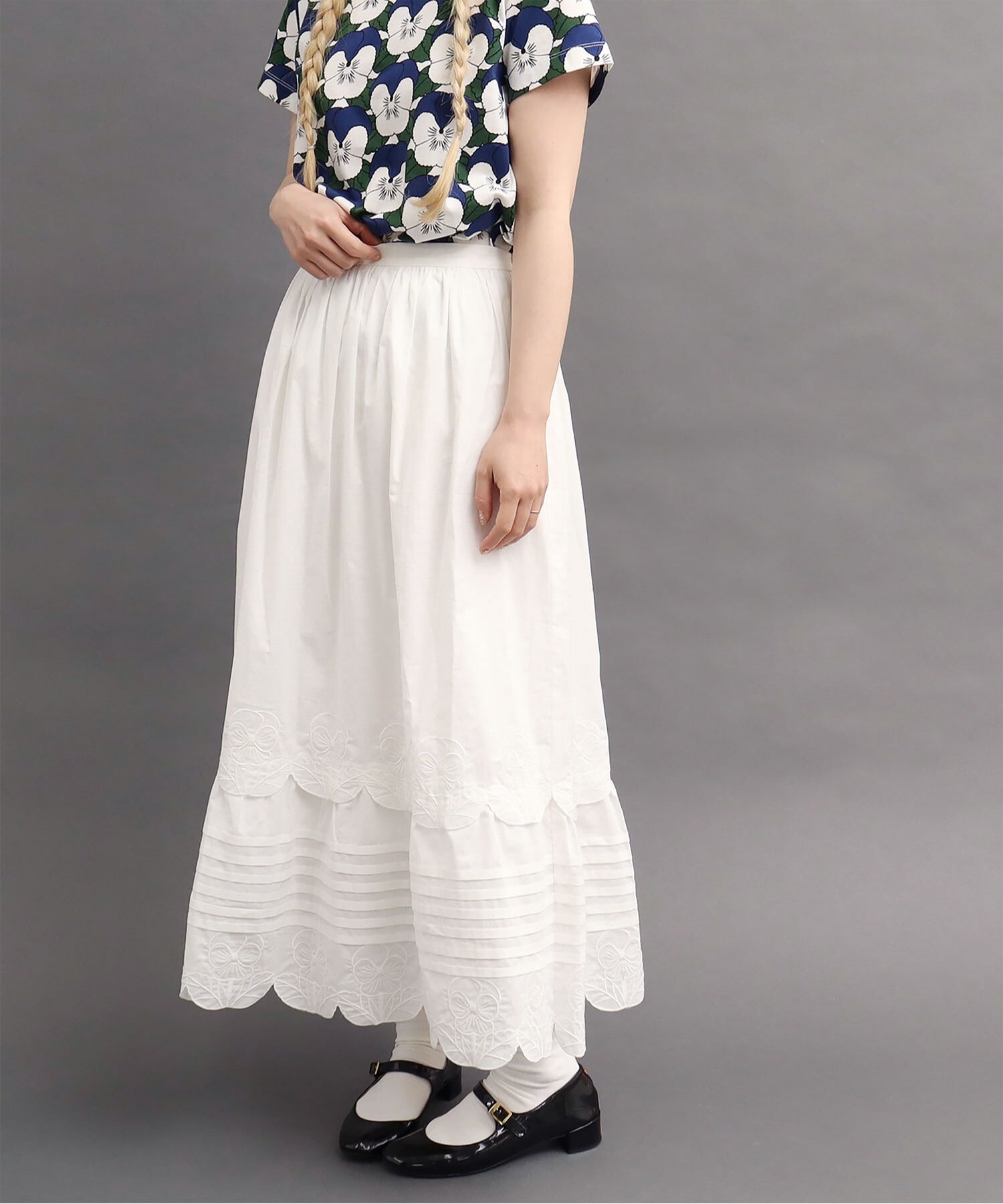 AMBIDEX Store 〇パンジー刺繍スカート(F シロ): l'atelier du savon
