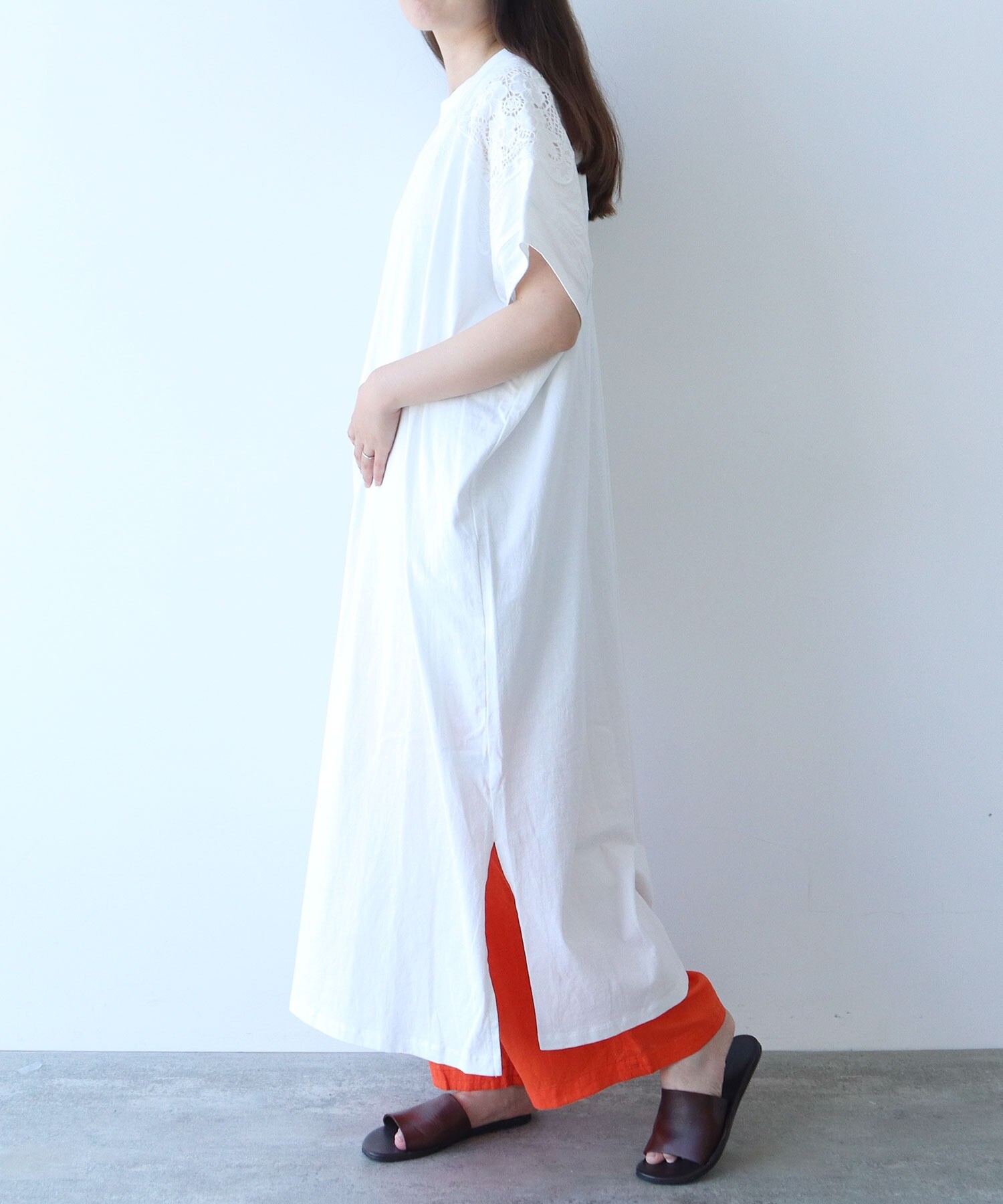 Ungrid 綿100％　フレアワンピース　刺繍　コットン　オフホワイト U02348EW15681_5_l.jpg