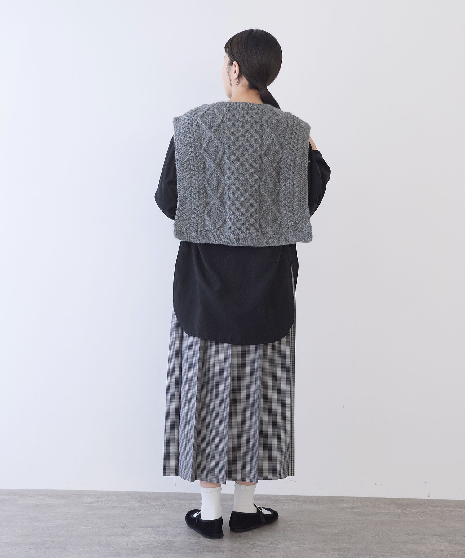 AMBIDEX Store 【予約販売】○ネパールハンドニット ベスト (F シロ): yuni