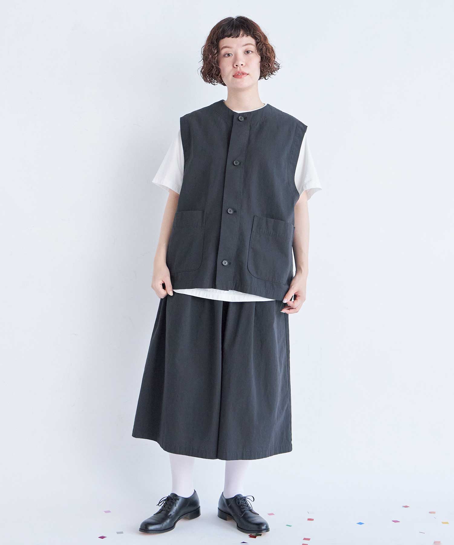 This uniform ジレ　ベスト　11747391 kiosque CC スクエアネックジレ(ホワイト) - seventen