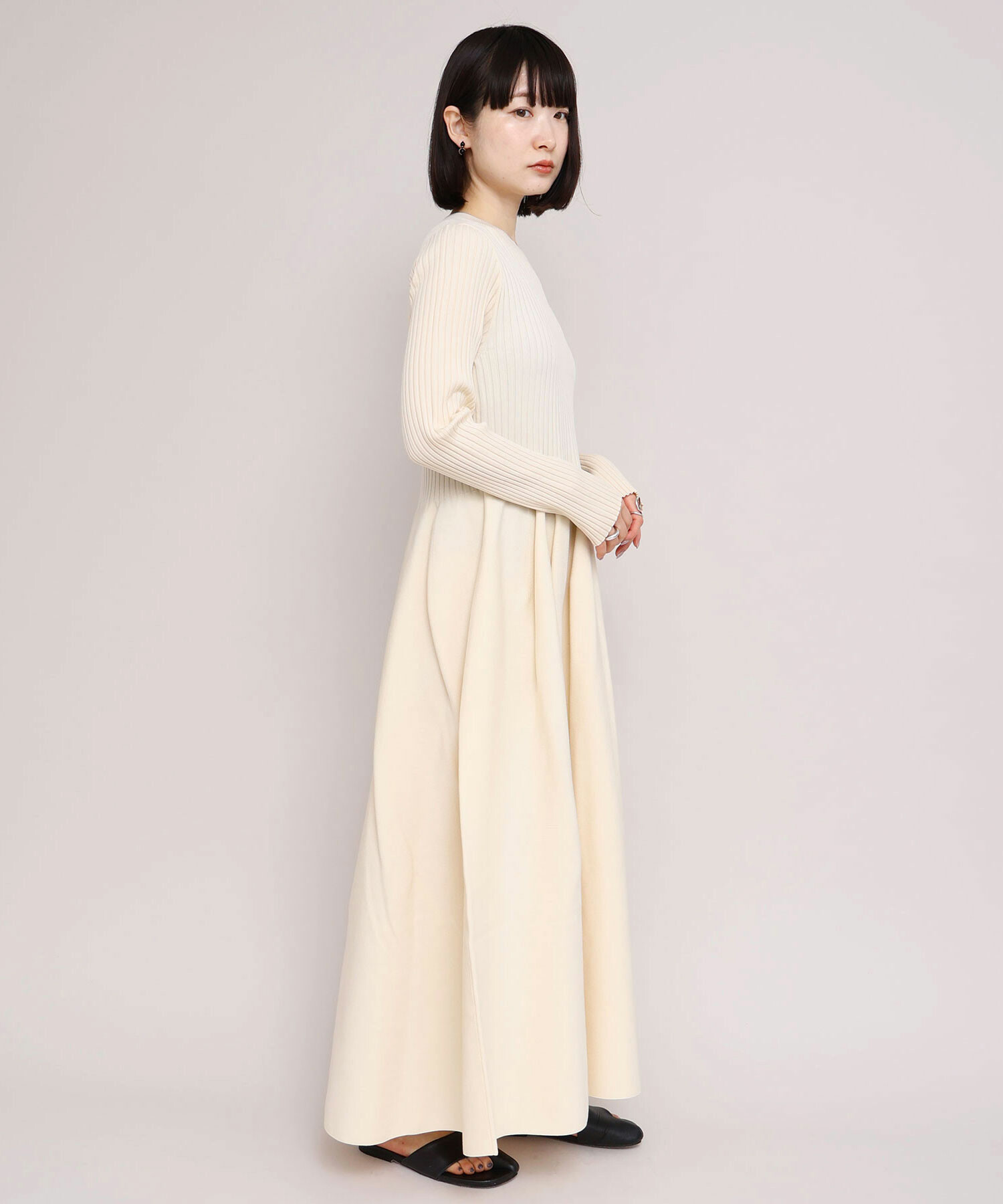 AMBIDEX Store マットポリ フレア ワンピース(F キナリ): iki